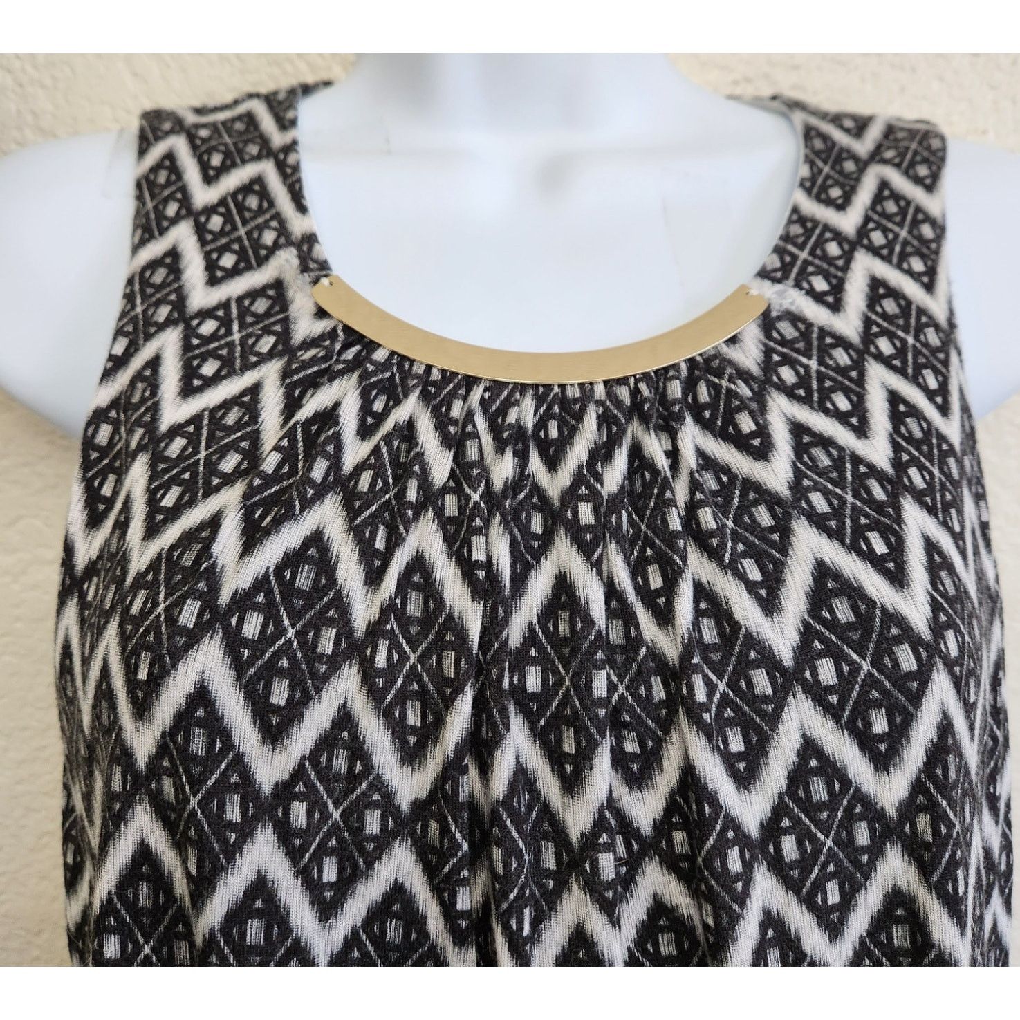 Other H&M Black Gray Stripe Pleated Bodice Sleeveless Top XS Size XS / US 0-2 / IT 36-38 - 2 Thumbnail