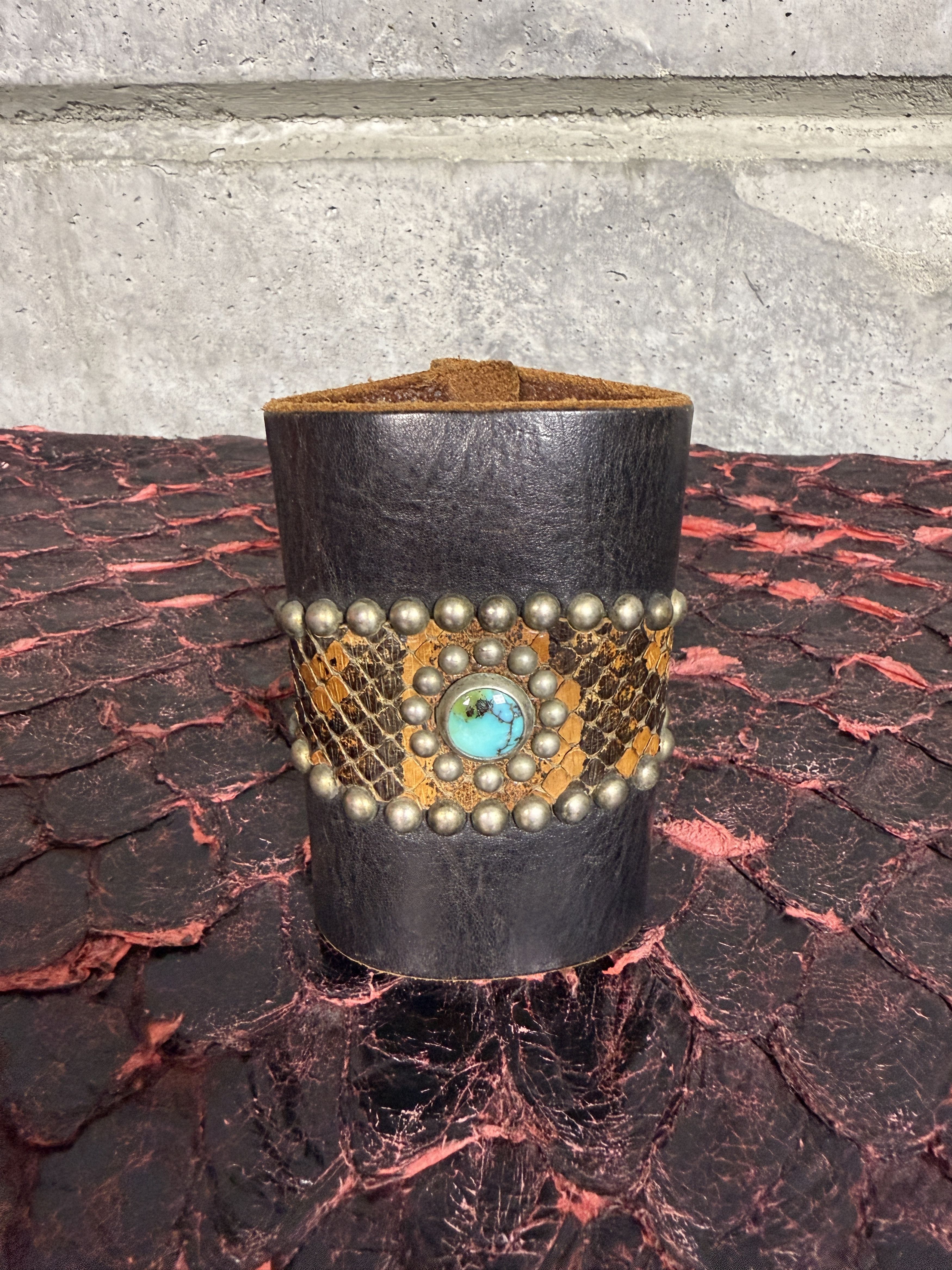 Hollywood Trading Company Hollywood Trading Company Vintage Leather Cuff Bracelet Size ONE SIZE - 1 Thumbnail