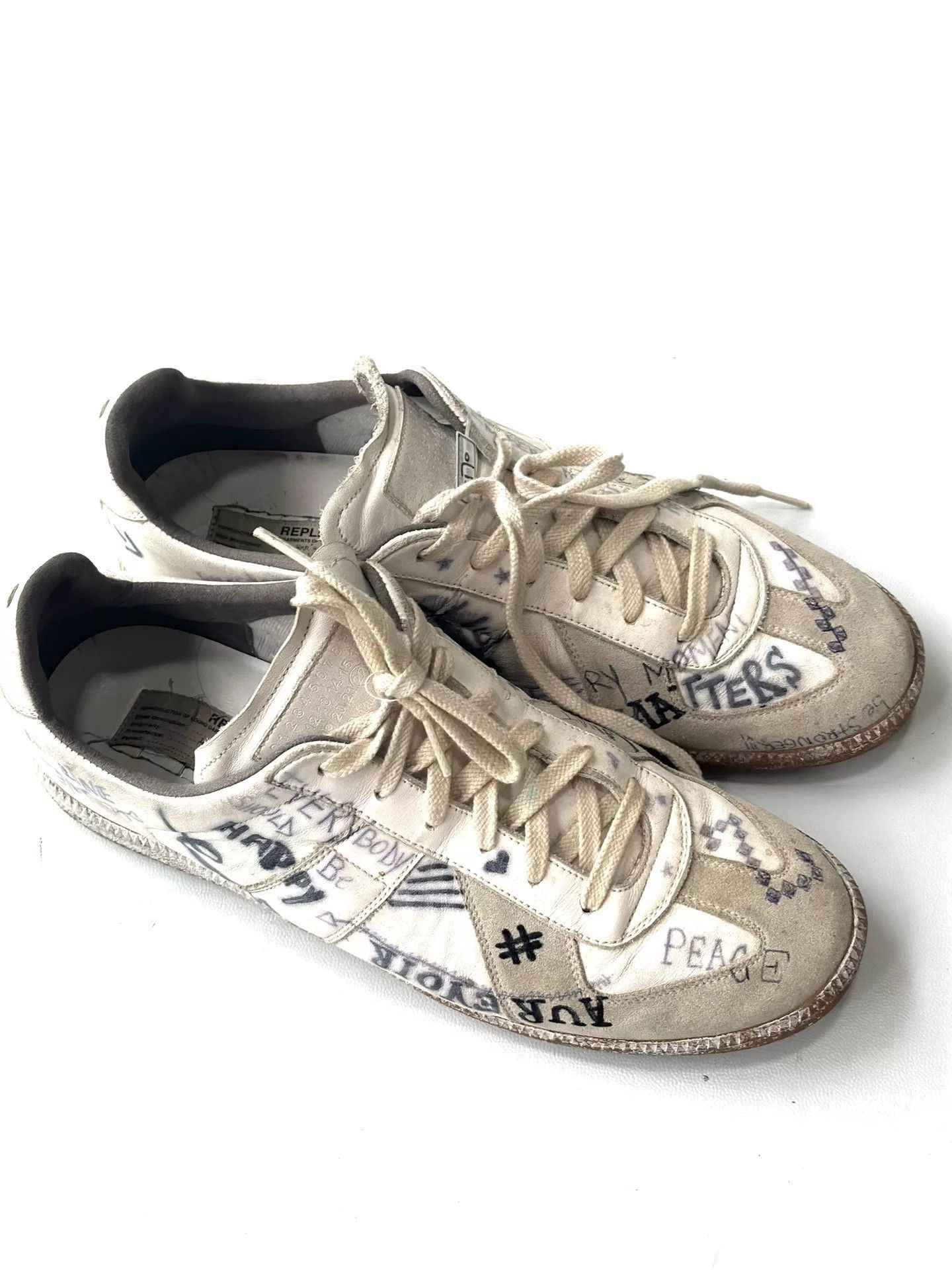 Maison Margiela Maison Margiela Hand-Painted Graffiti Trainer Size US 10 / EU 43 - 1 Thumbnail