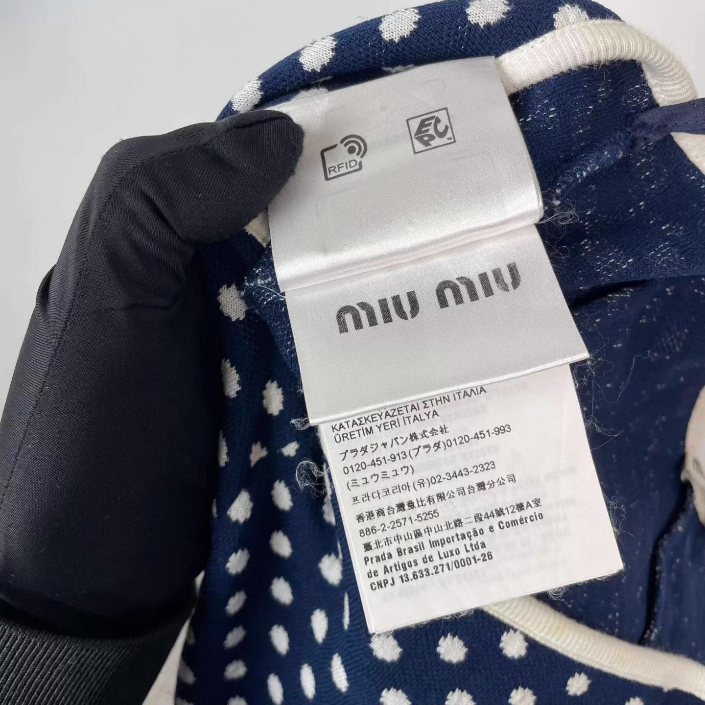 Miu Miu Miu Miu blue & white colorblock pants 38 Size 26" / US 2 / IT 38 - 4 Thumbnail