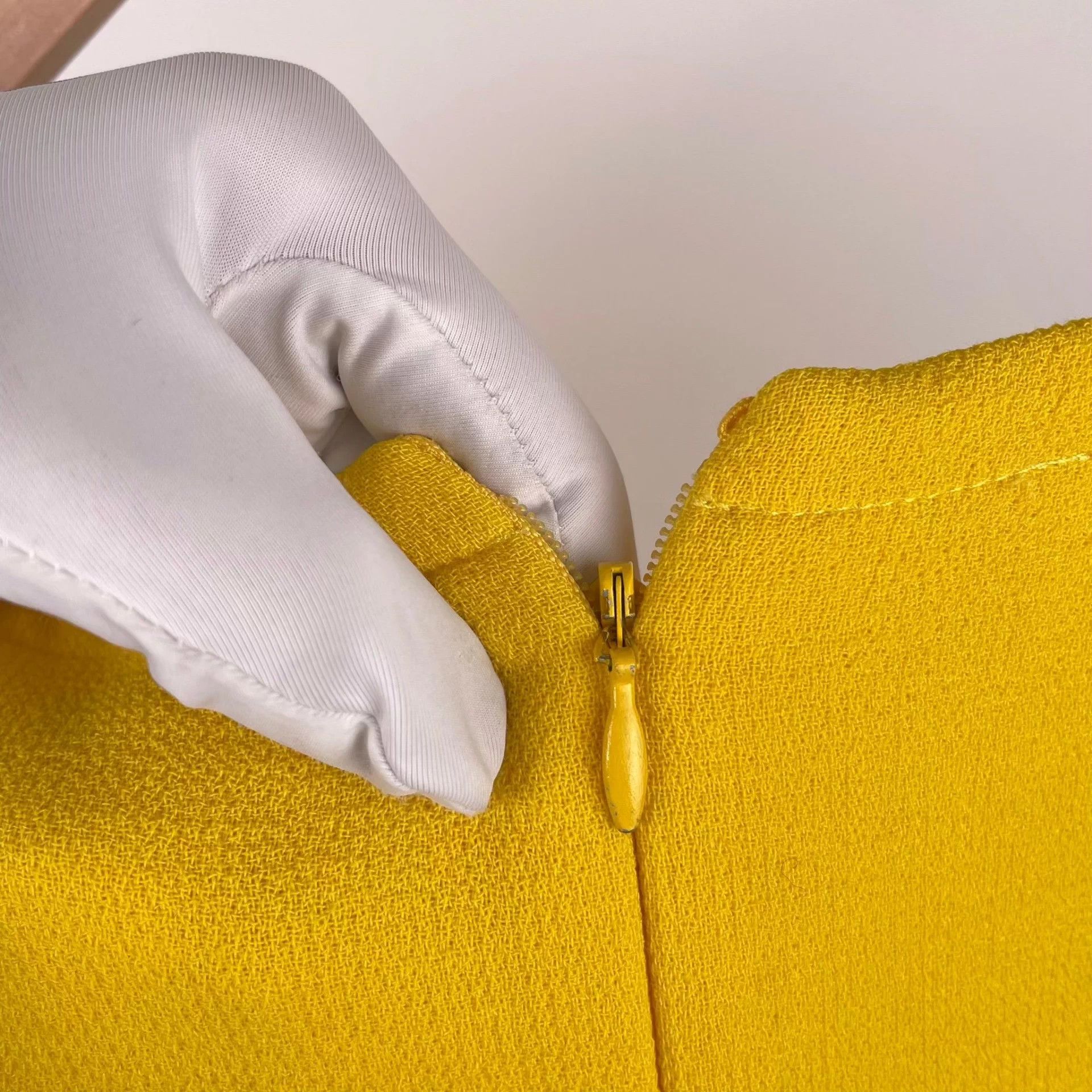 Dior Dior Sleeveless Yellow Dress 38 260426ZZYLZ04 Size S / US 4 / IT 40 - 6 Thumbnail