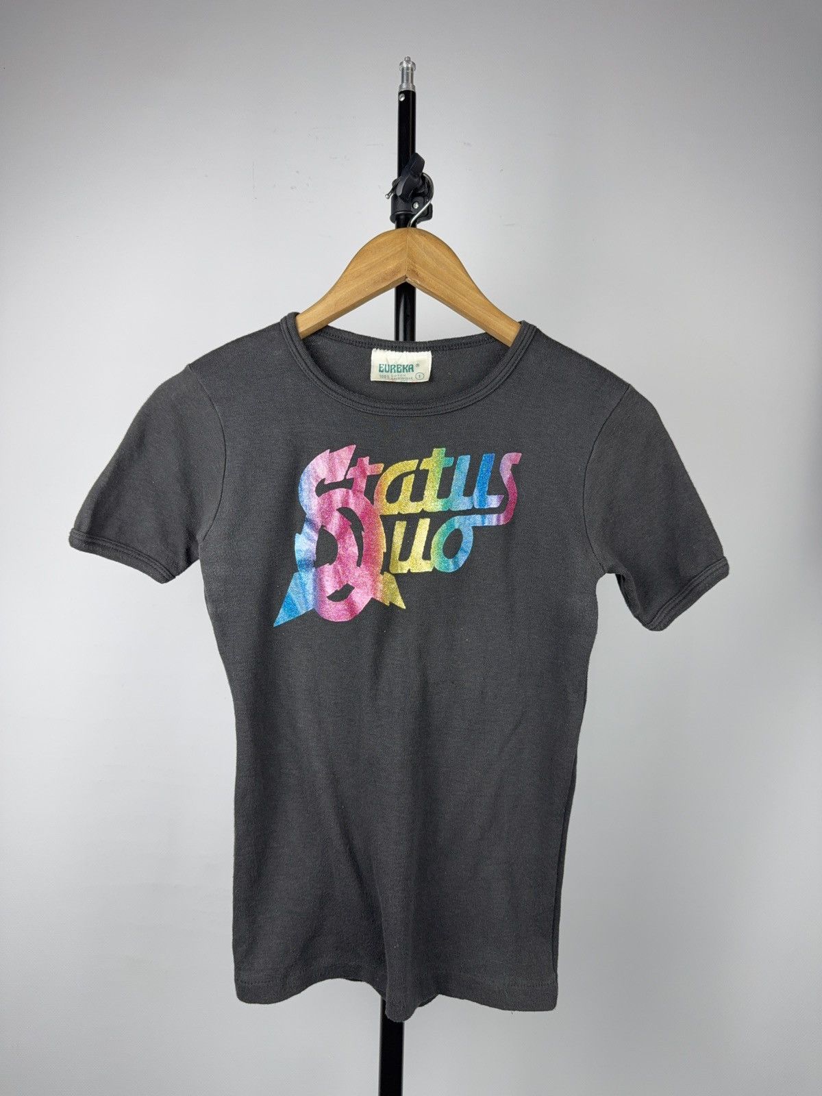 Band Tees 90s Status Quo Rainbow Logo Fitted T-Shirt Single Stitch Size XS / US 0-2 / IT 36-38 - 1 Thumbnail