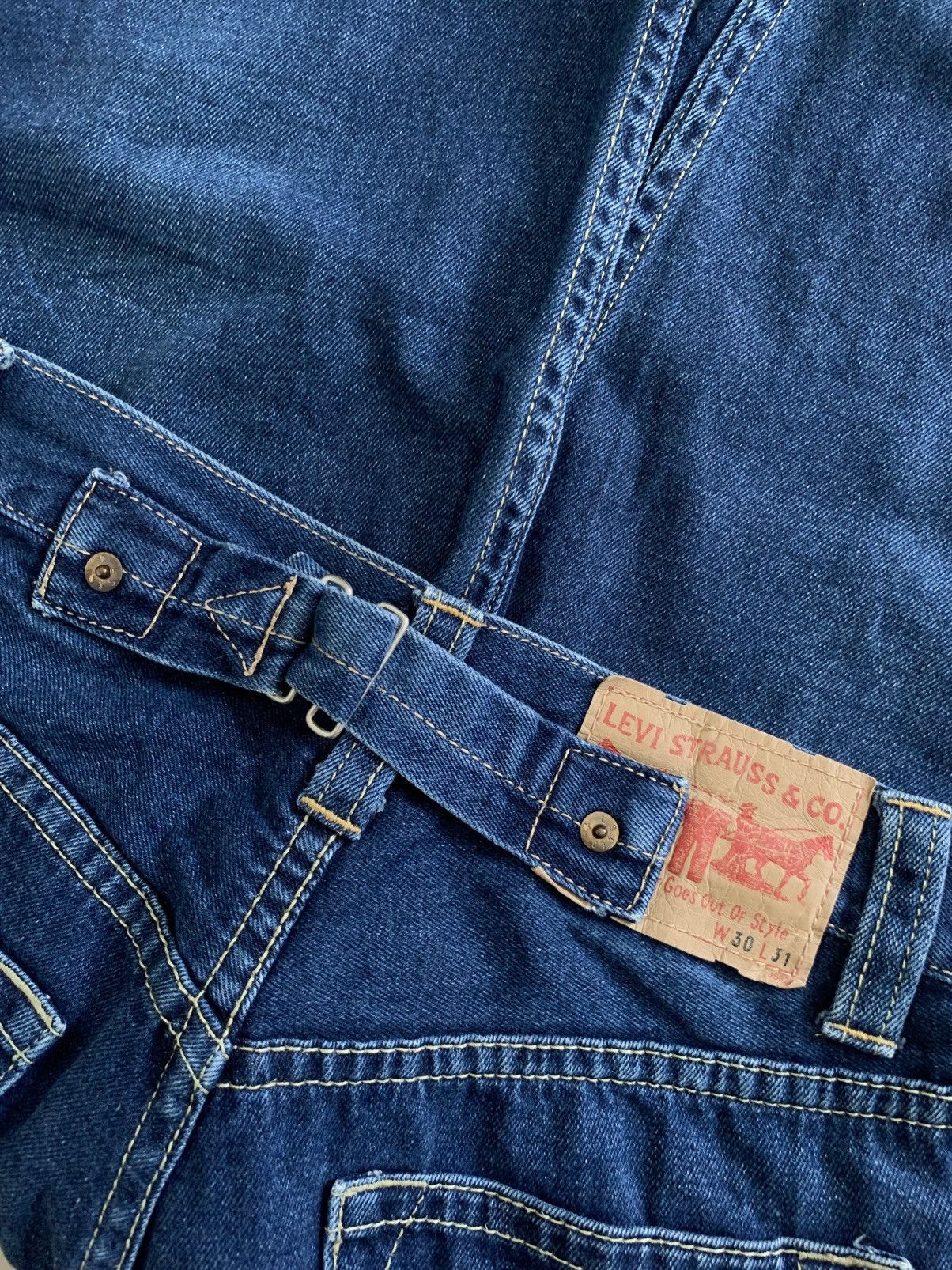 Levi's Vintage Clothing Vintage 90s Levi’s 902 Buckle Back Baggy Jeans Size US 30 / EU 46 - 5 Thumbnail