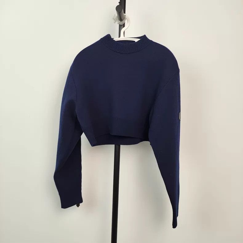 Louis Vuitton Louis Vuitton Navy Blue Cropped Wool Sweater Size XS / US 0-2 / IT 36-38 - 2 Thumbnail