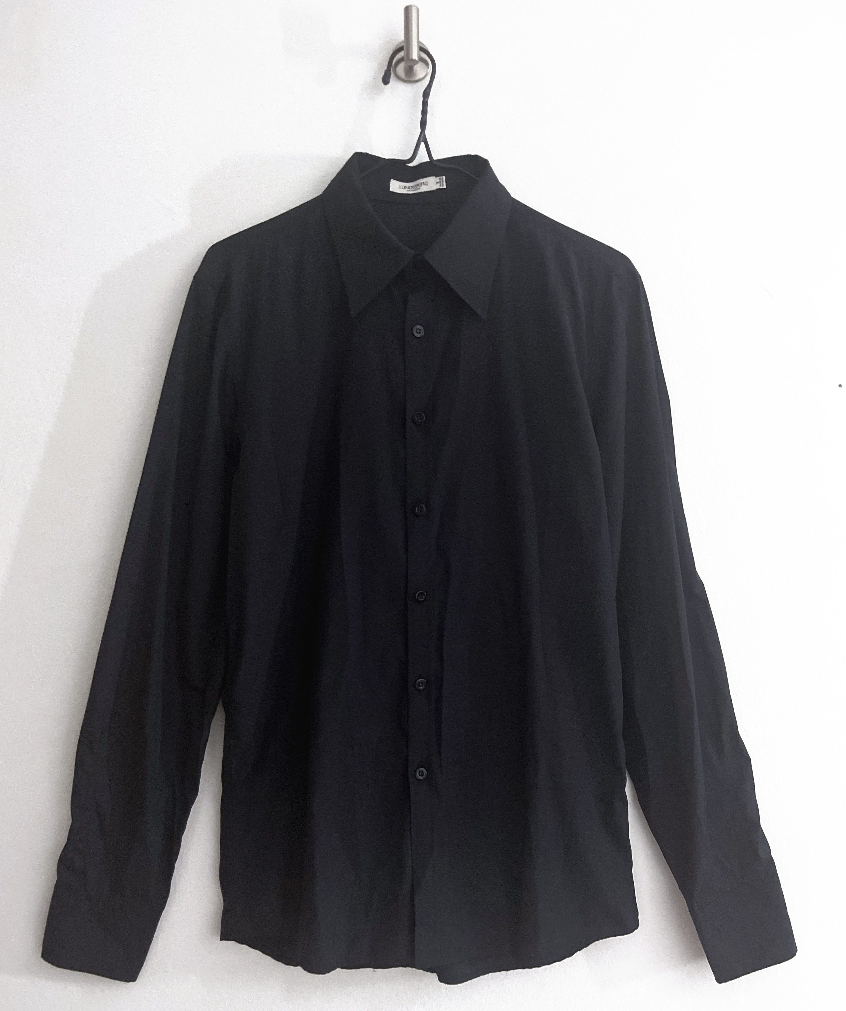 J.Lindeberg black button up shirt Size US S / EU 44-46 / 1 - 1 Thumbnail