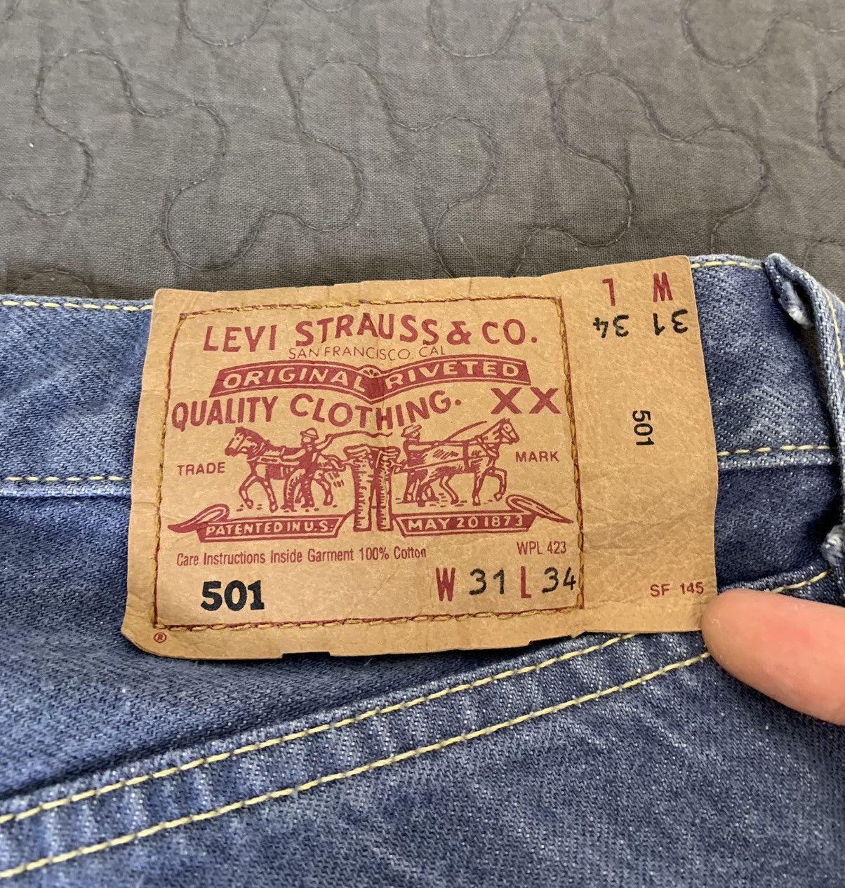 Levi's × Vintage Vintage Levi’s 501 Denim Jeans Size W31/L34 Size US 31 - 19 Thumbnail
