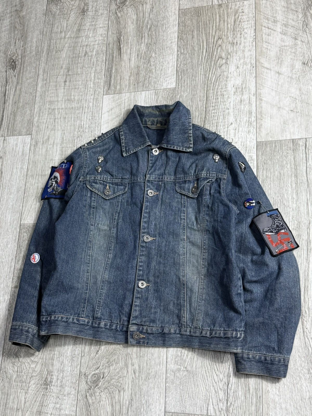 Japanese Brand Custom Denim Jacket with Patches Unique Piece Y2K streetwear Size S / US 4 / IT 40 - 1 Thumbnail