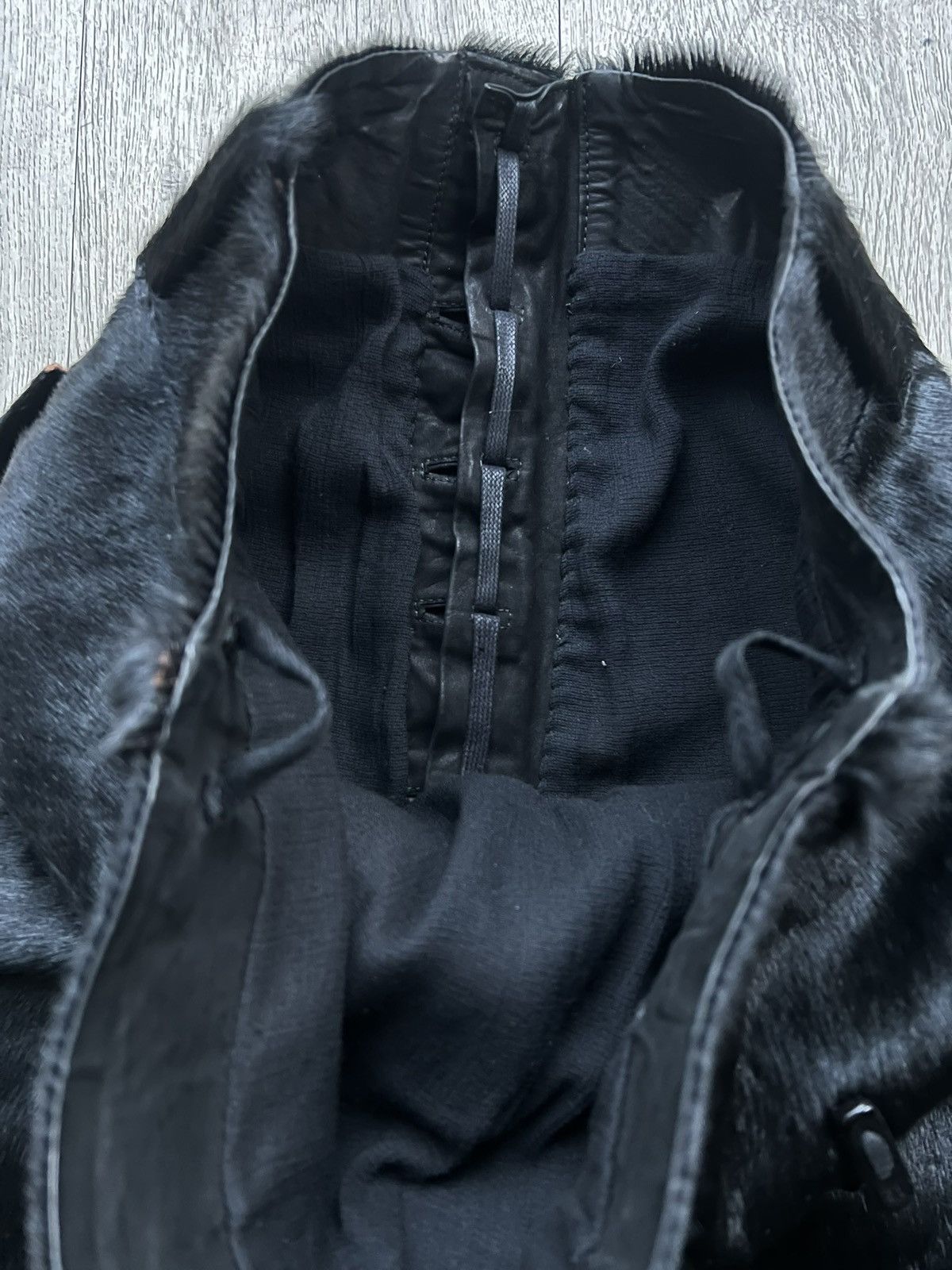 Boris Bidjan Saberi Boris Bidjan Saberi Pony Hair Low-crotch Shorts Size US 32 / EU 48 - 6 Thumbnail