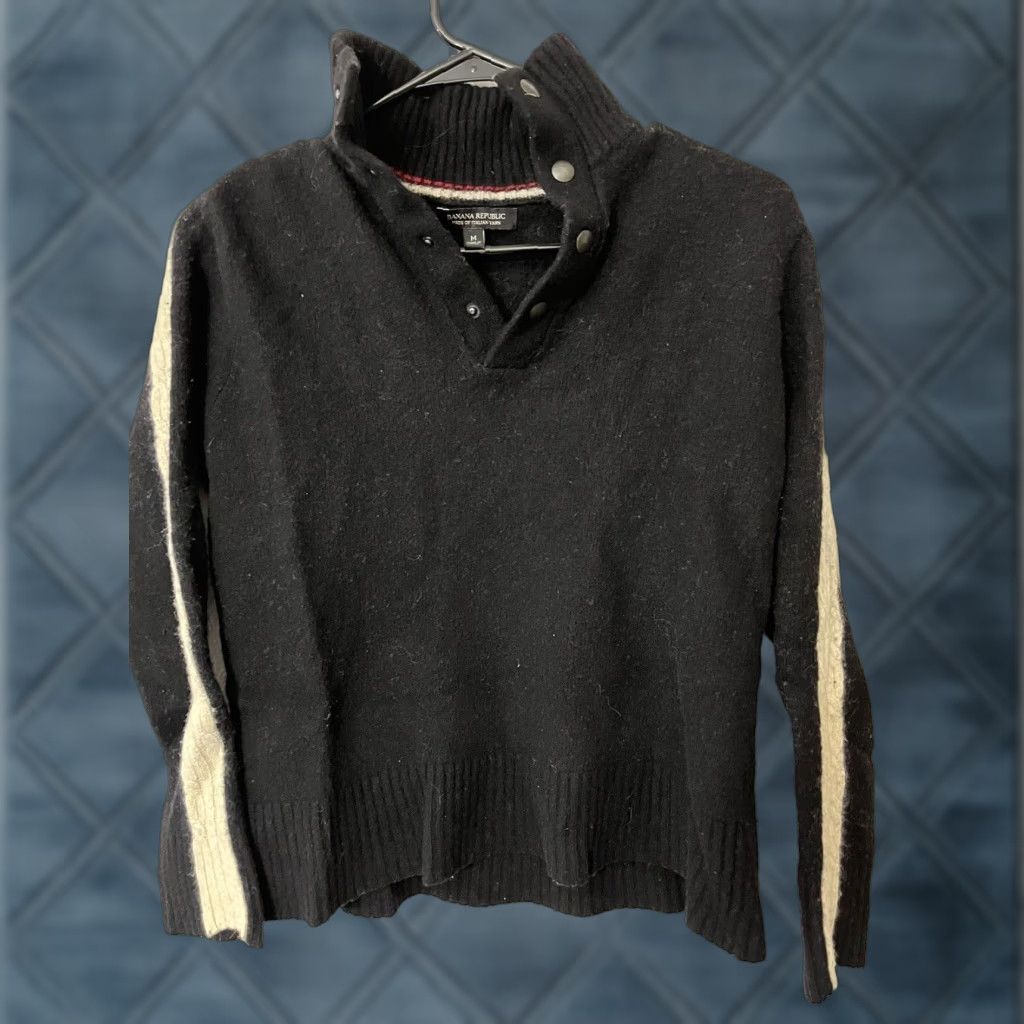Banana Republic Banana Republic Banana Republic Made of Italian Yarn Mock Neck Top Sweater Black M Nylon Merino Wool Button Shirt? Size US M / EU 48-50 / 2 - 1 Thumbnail