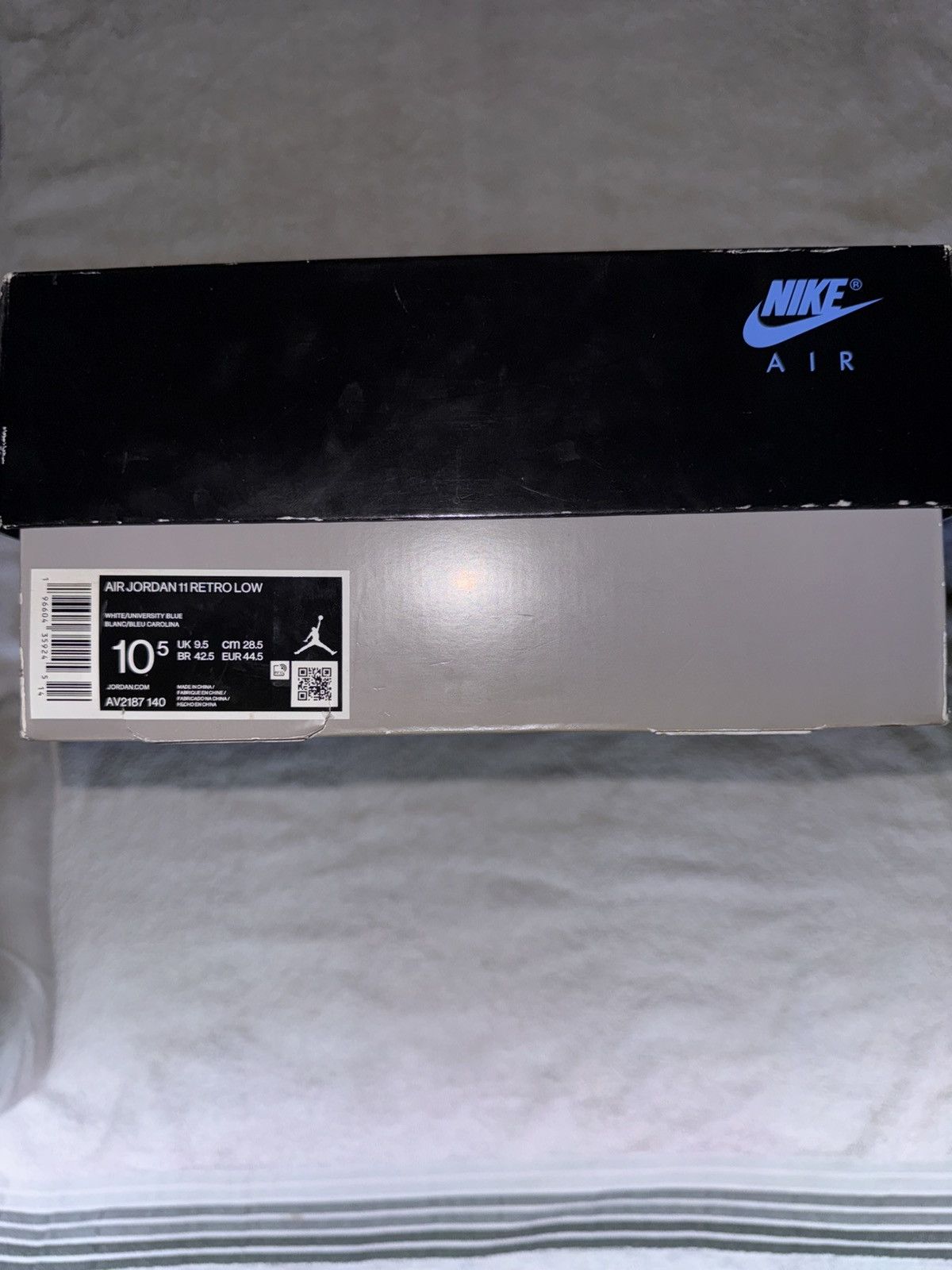 Jordan Brand AJ1 Retro Low Cement Grey Size US 10.5 / EU 43-44 - 1 Thumbnail