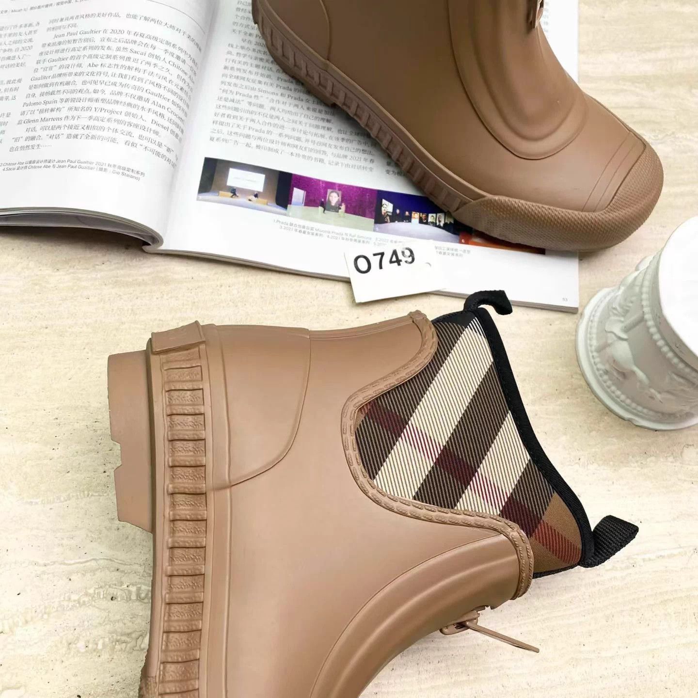 Burberry Burberry Women's Classic Check Brown Rain Booties Size US 4 / IT 34 - 4 Thumbnail
