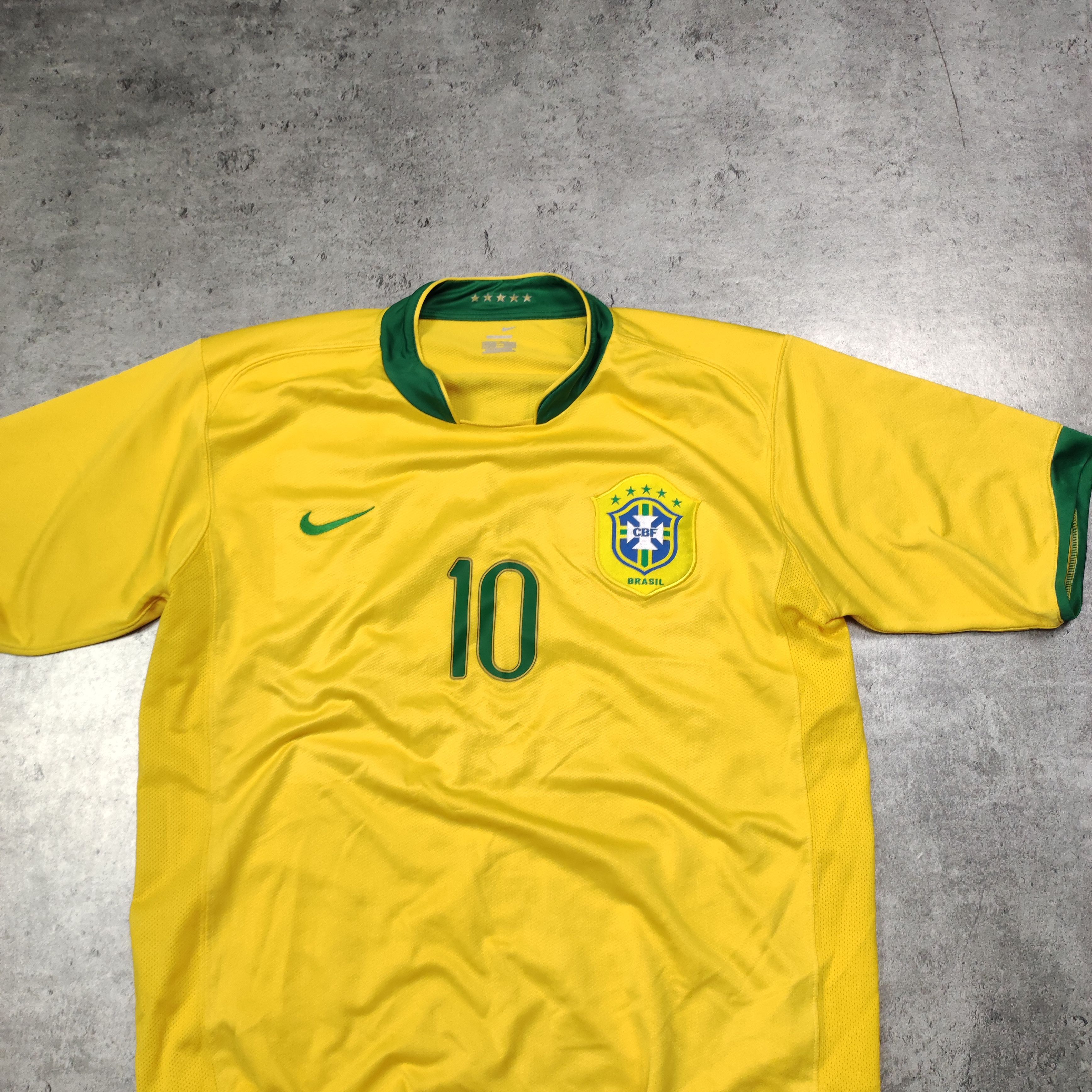 Nike RARE Vintage Brazil National Team x Nike Football Jersey Size US XL / EU 56 / 4 - 4 Thumbnail