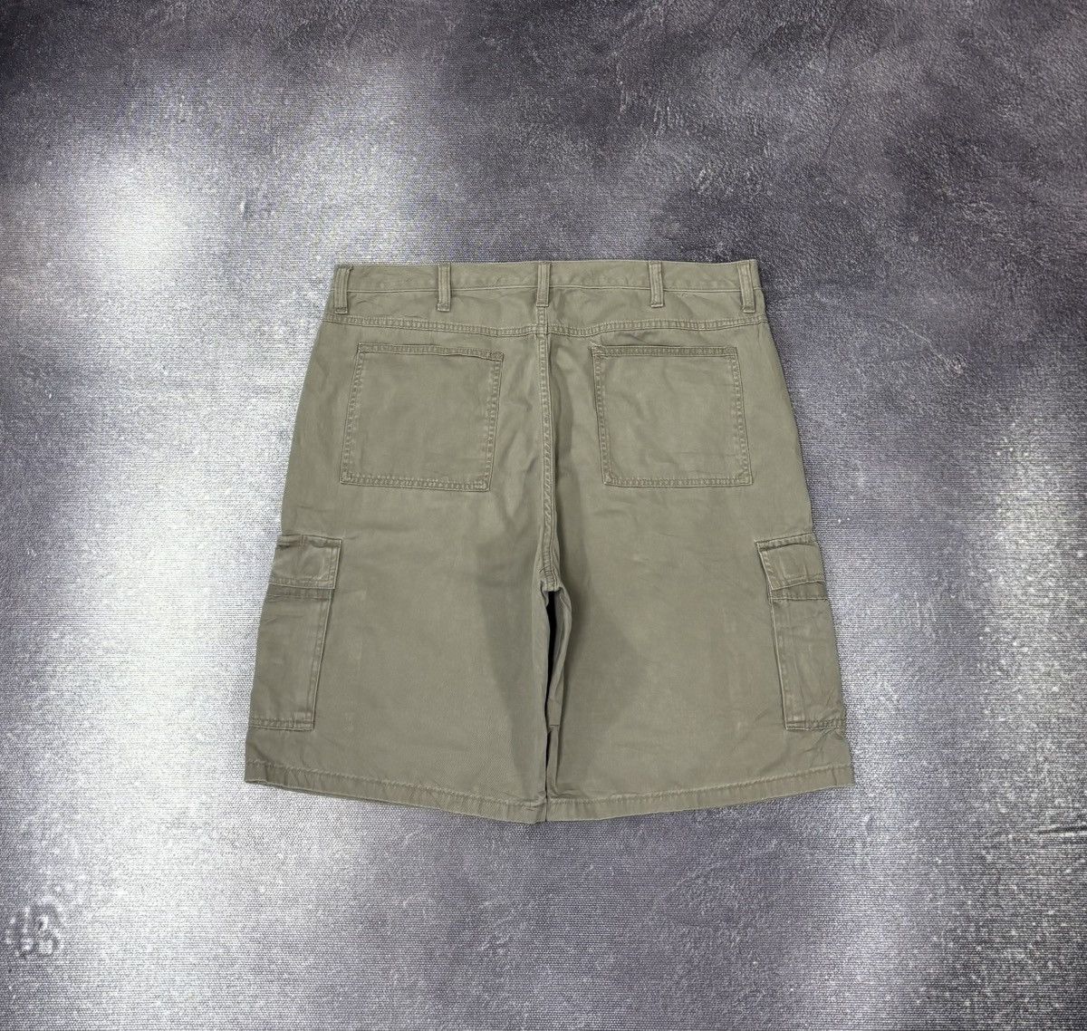 Wrangler Vintage Wrangler Y2K Khaki Military Style Hype Cargo Shorts Size US 38 / EU 54 - 2 Thumbnail