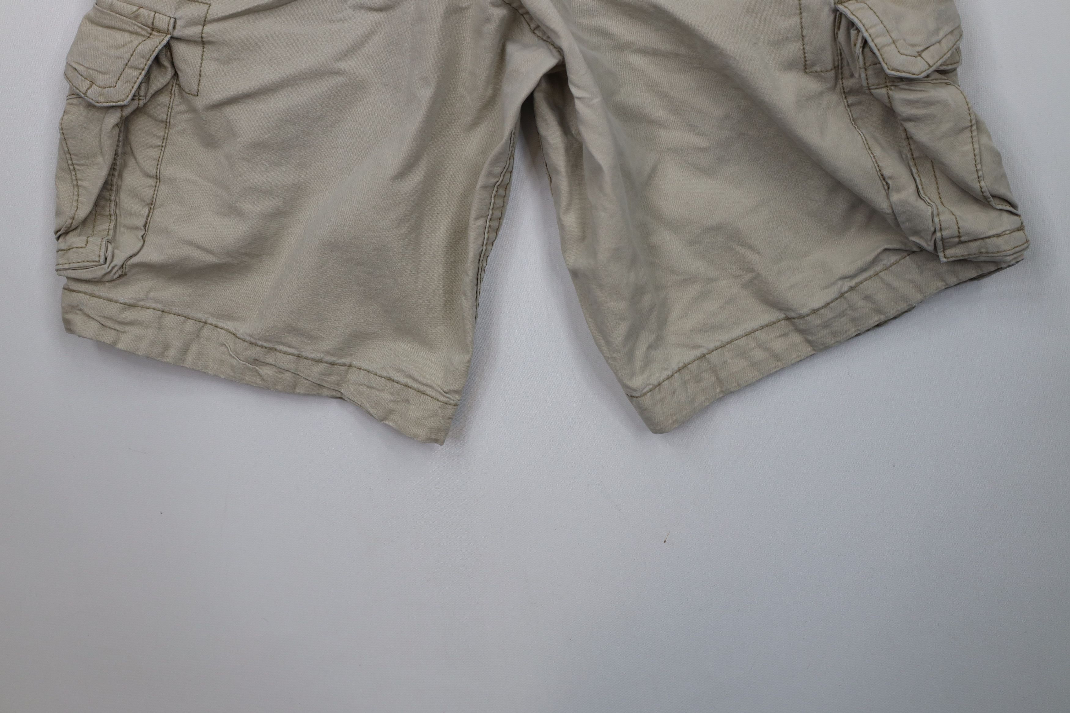 Aeropostale × Vintage Vintage Y2K Aeropostale Flower Cargo Shorts Beige Cotton Size US 31 - 14 Thumbnail