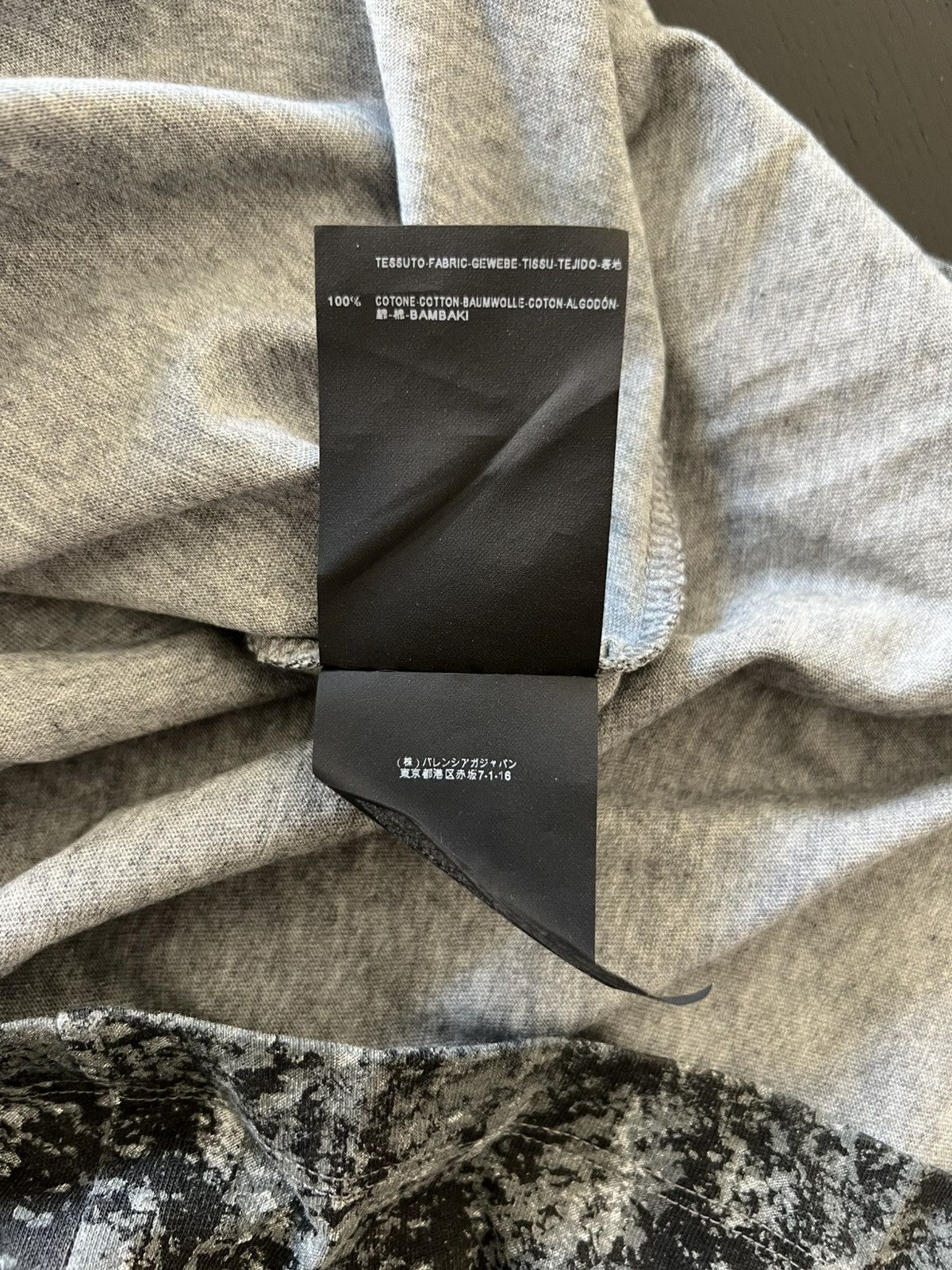 Balenciaga Balenciaga Printed T-Shirt Size L / 52. Size US L / EU 52-54 / 3 - 6 Thumbnail