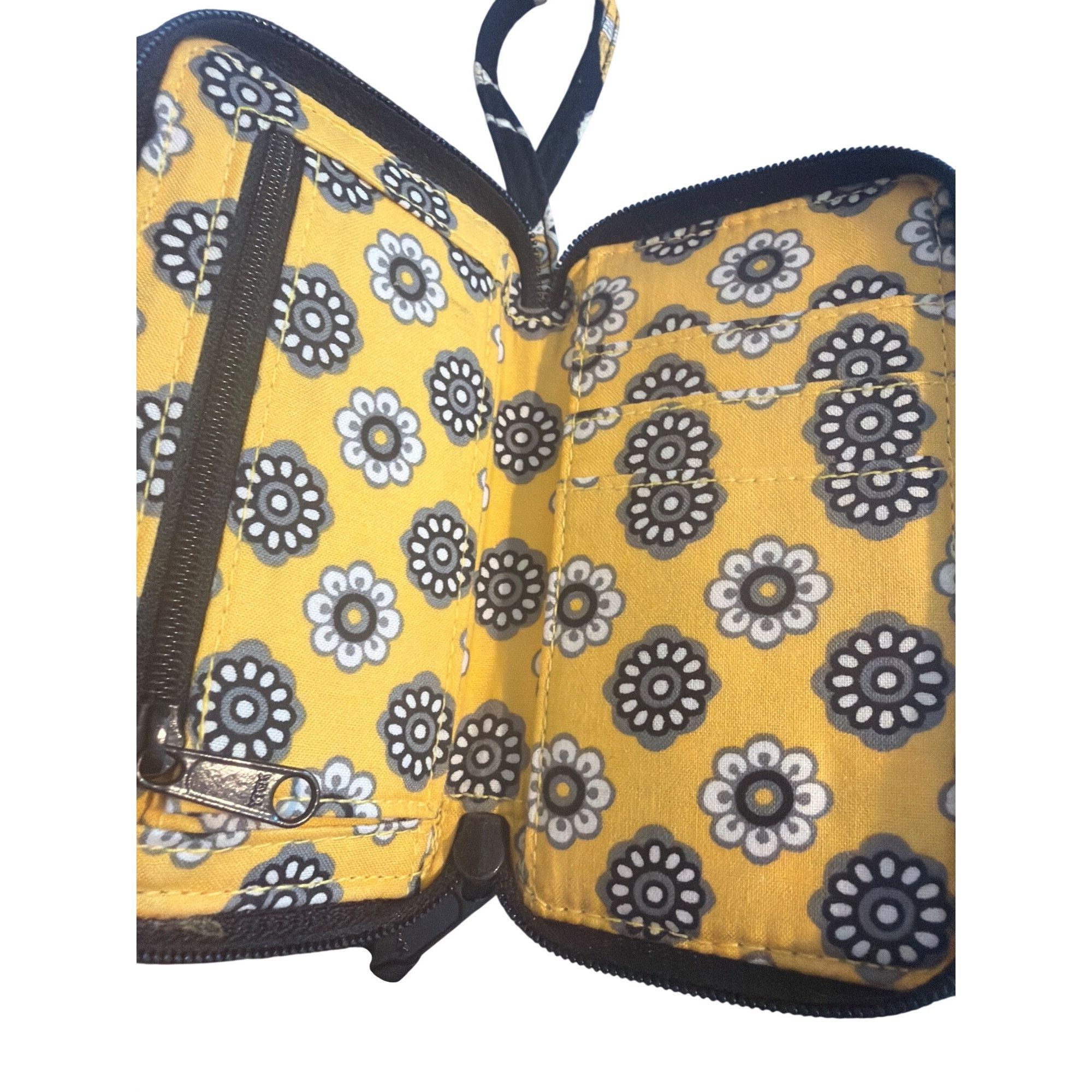 Vera Bradley Vera Bradley Zip Wristlet Wallet Yellow Bird Retired Zip Aro Size ONE SIZE - 6 Thumbnail