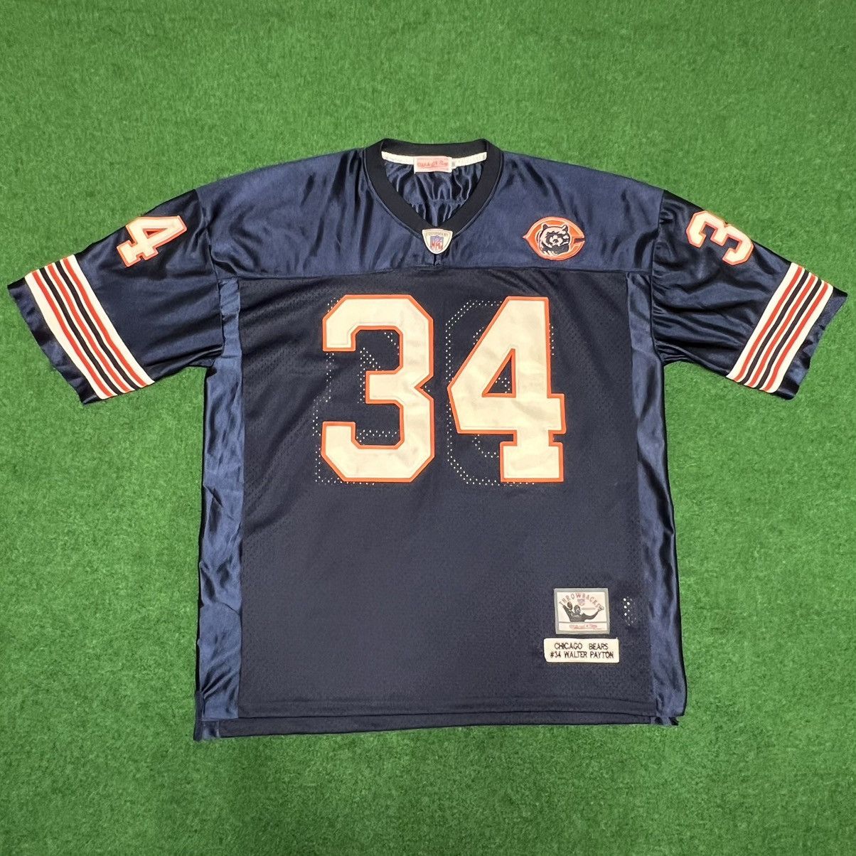 image of Mitchell Ness x Nfl Chicago Bear Walter Payton 34 Stitched Nfl Throwback Jersey in Navy (Size 2XL)