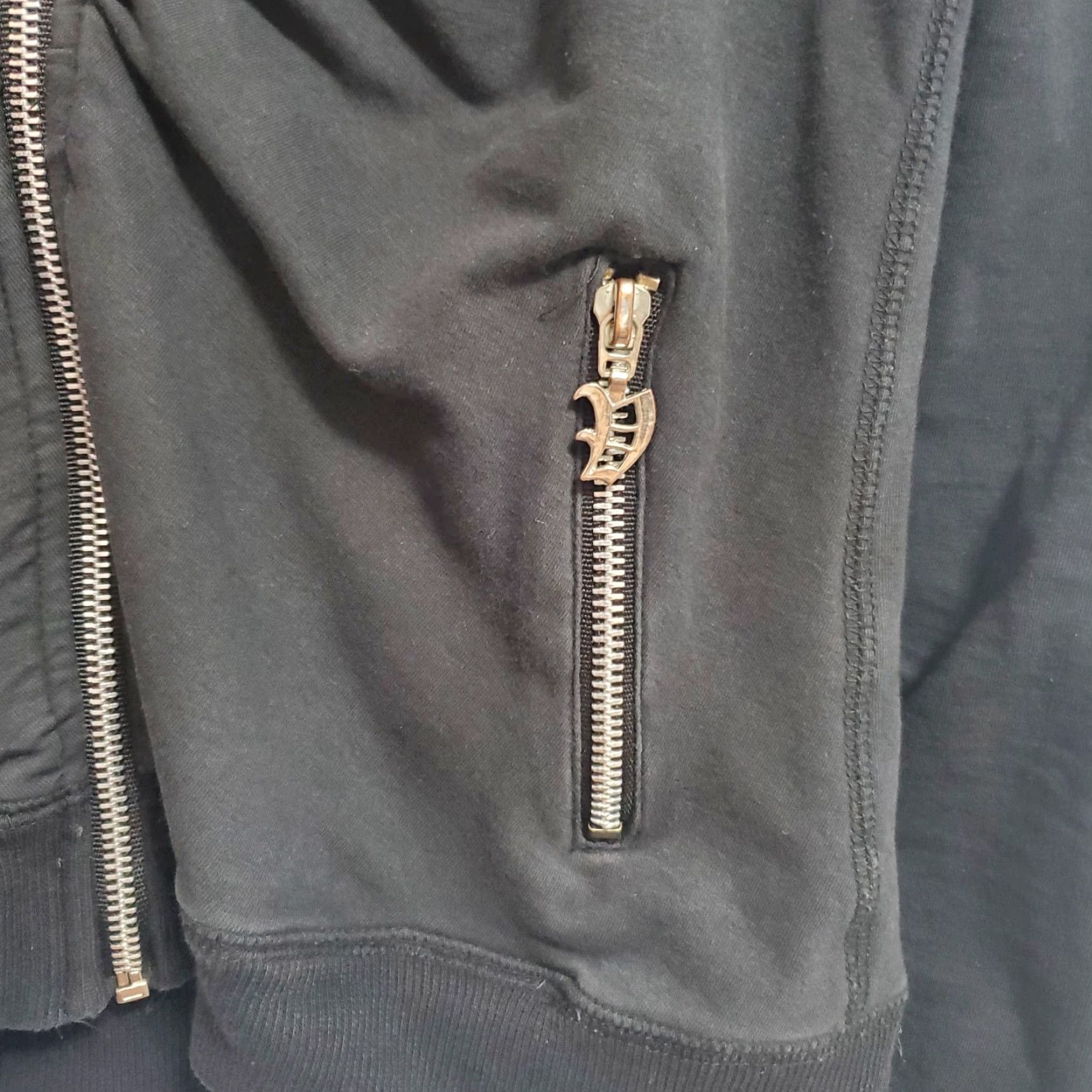 Vintage **Vertigo Paris Women Black Embroidered Full Zip Sweatshirt M Y2K** User: Vertigo Paris Women Black Embroidered Full Zip Sweatshirt M Y2K Size M / US 6-8 / IT 42-44 - 6 Thumbnail