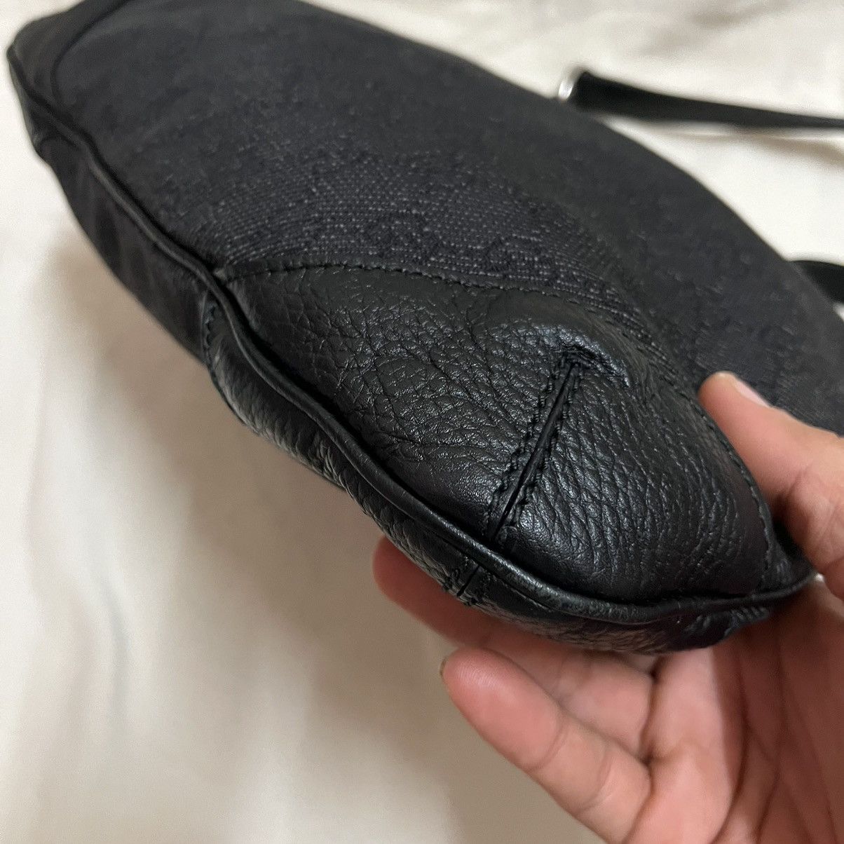 Gucci Authentic Vintage Gucci GG Monogram Black Shoulder Bag Size ONE SIZE - 5 Thumbnail