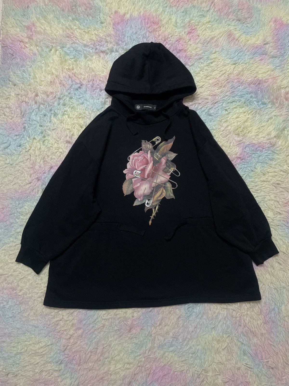 GU × Undercover ‼️Offer‼️GU X Undercover Flower with Pin Hoodie Size US XL / EU 56 / 4 - 1 Thumbnail
