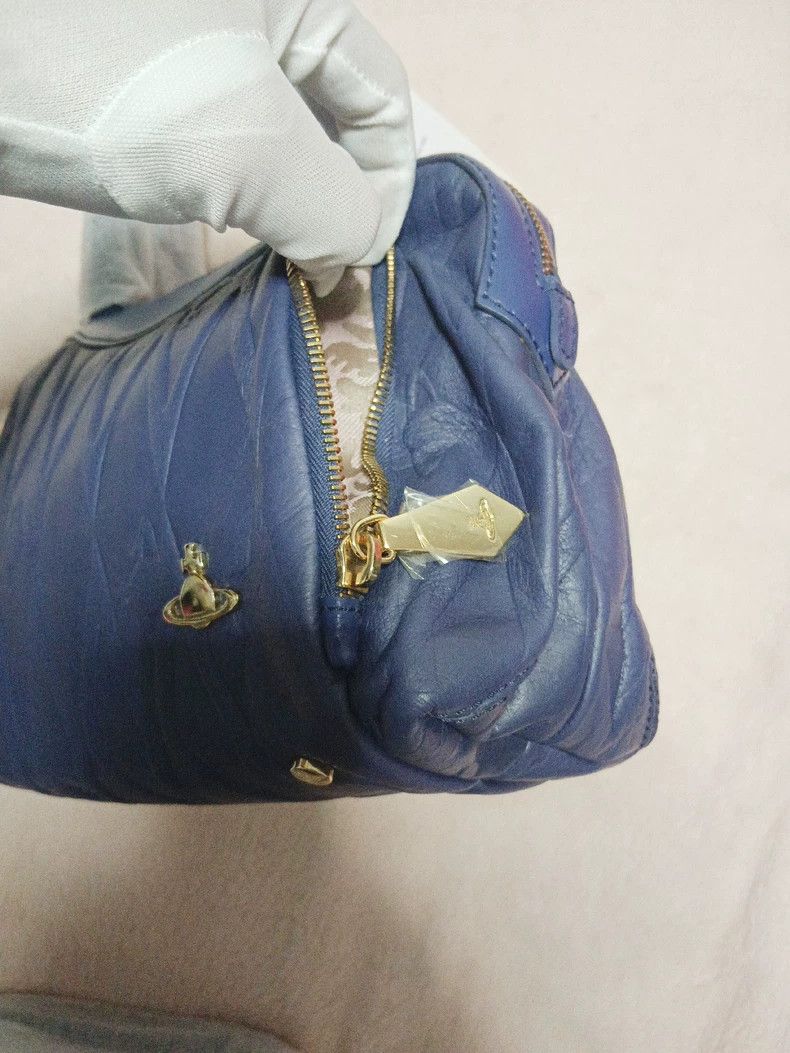 Vivienne Westwood vivienne westwood size os Full cowhide relief back/luggage Size ONE SIZE - 8 Thumbnail