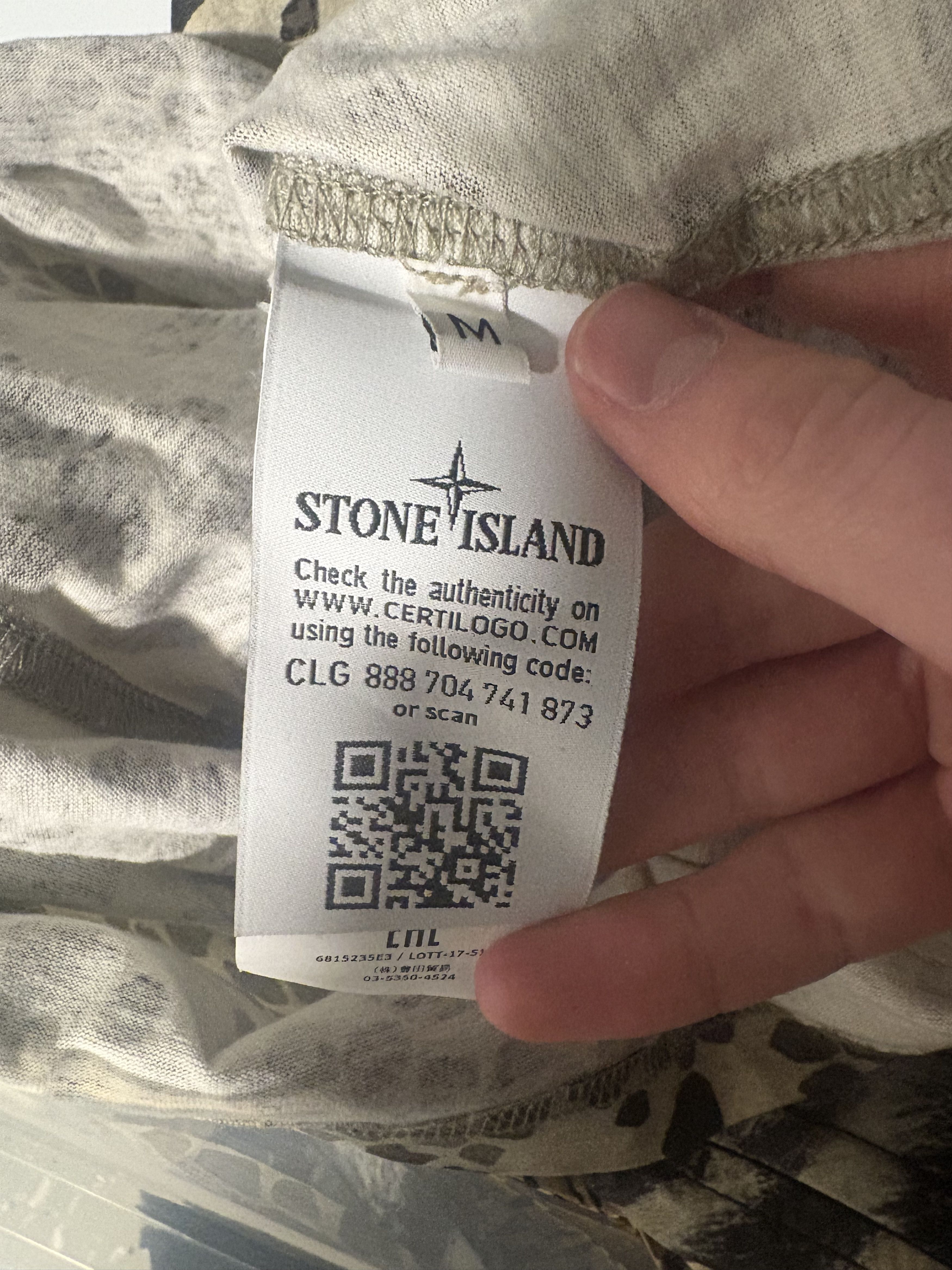 Stone Island Stone Island, Cream and brown long sleeve sweatshirt Size US M / EU 48-50 / 2 - 6 Thumbnail
