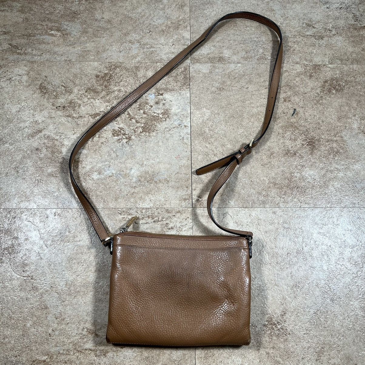 Michael Kors michael kors tan leather crossbody handbag purse Size ONE SIZE - 2 Thumbnail