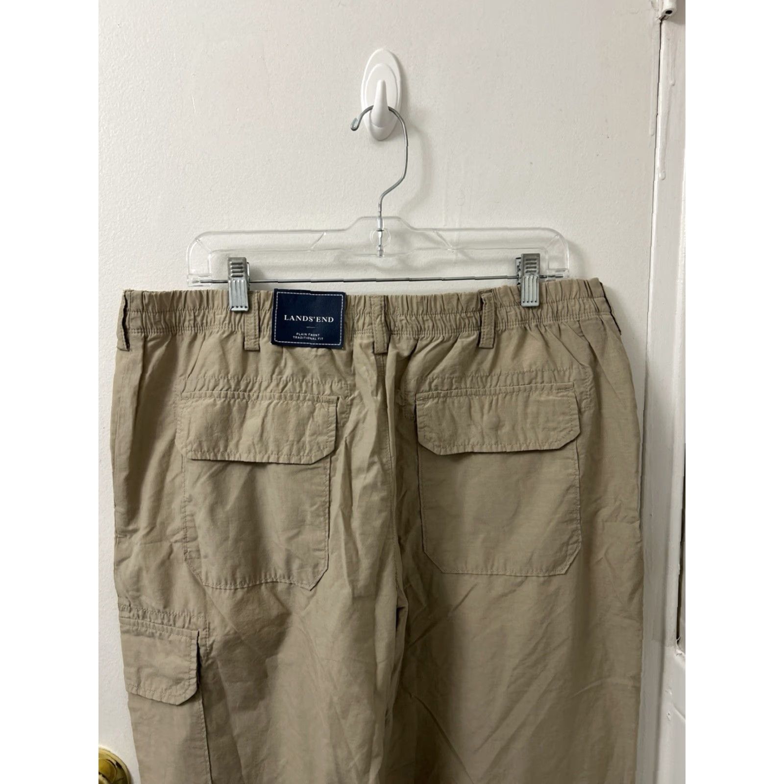 Lands' End Lands' End Pants Mens 36x32 Tan Khaki Cargo Traditional Fit Zipper Button Pockets Straight Leg Beig Size US 36 / EU 52 - 7 Thumbnail