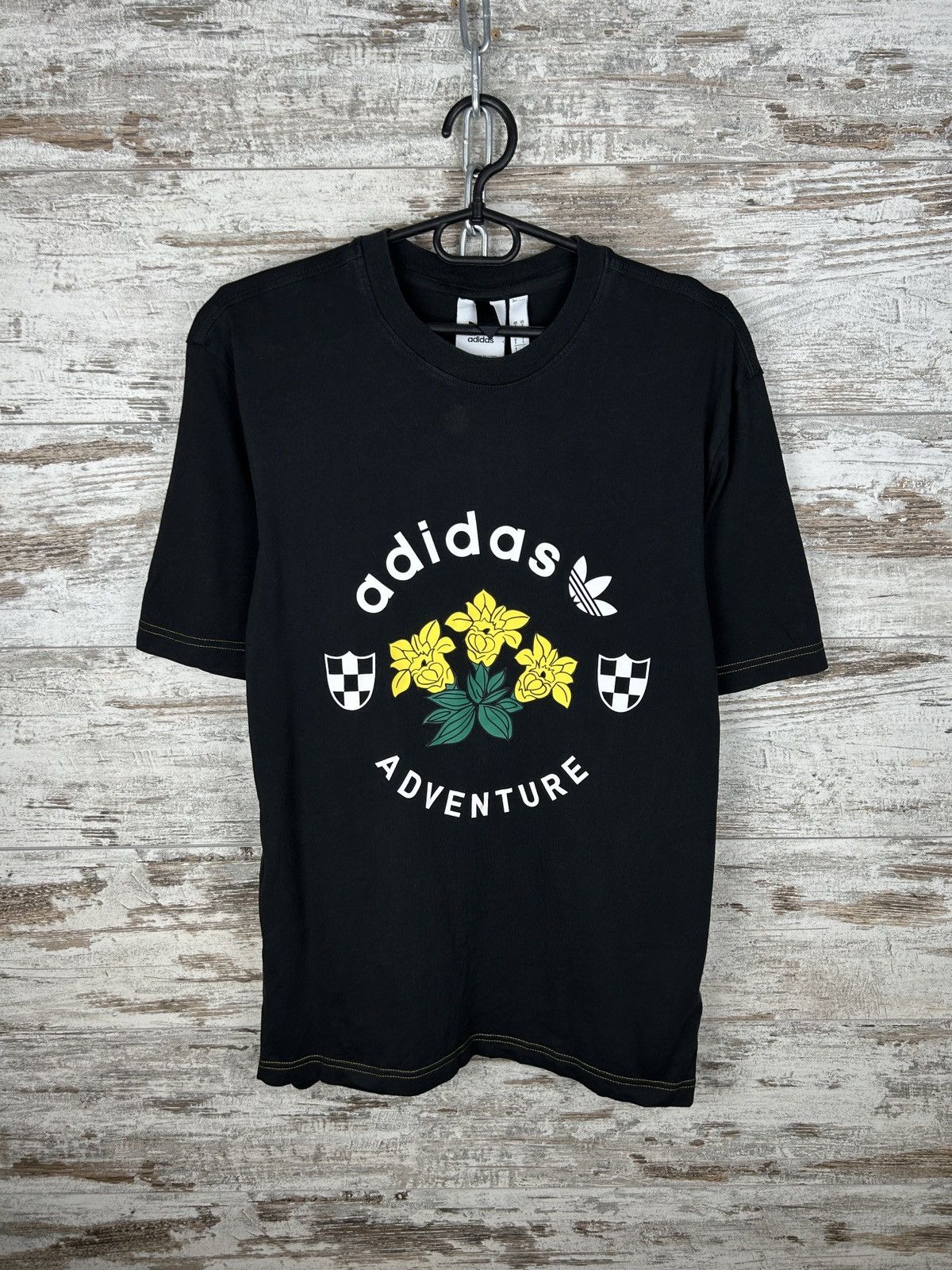 Adidas Mens Adidas Adventure T-shirt tee streetwear y2k Size US S / EU 44-46 / 1 - 1 Thumbnail