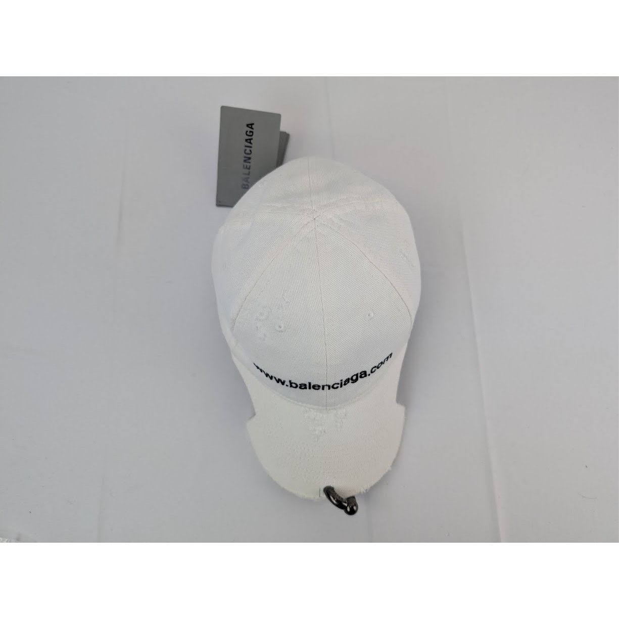 Balenciaga o1rshd1 Size: M / Cotton Drill Piercing Cap/Hat White/Black Size ONE SIZE - 8 Thumbnail