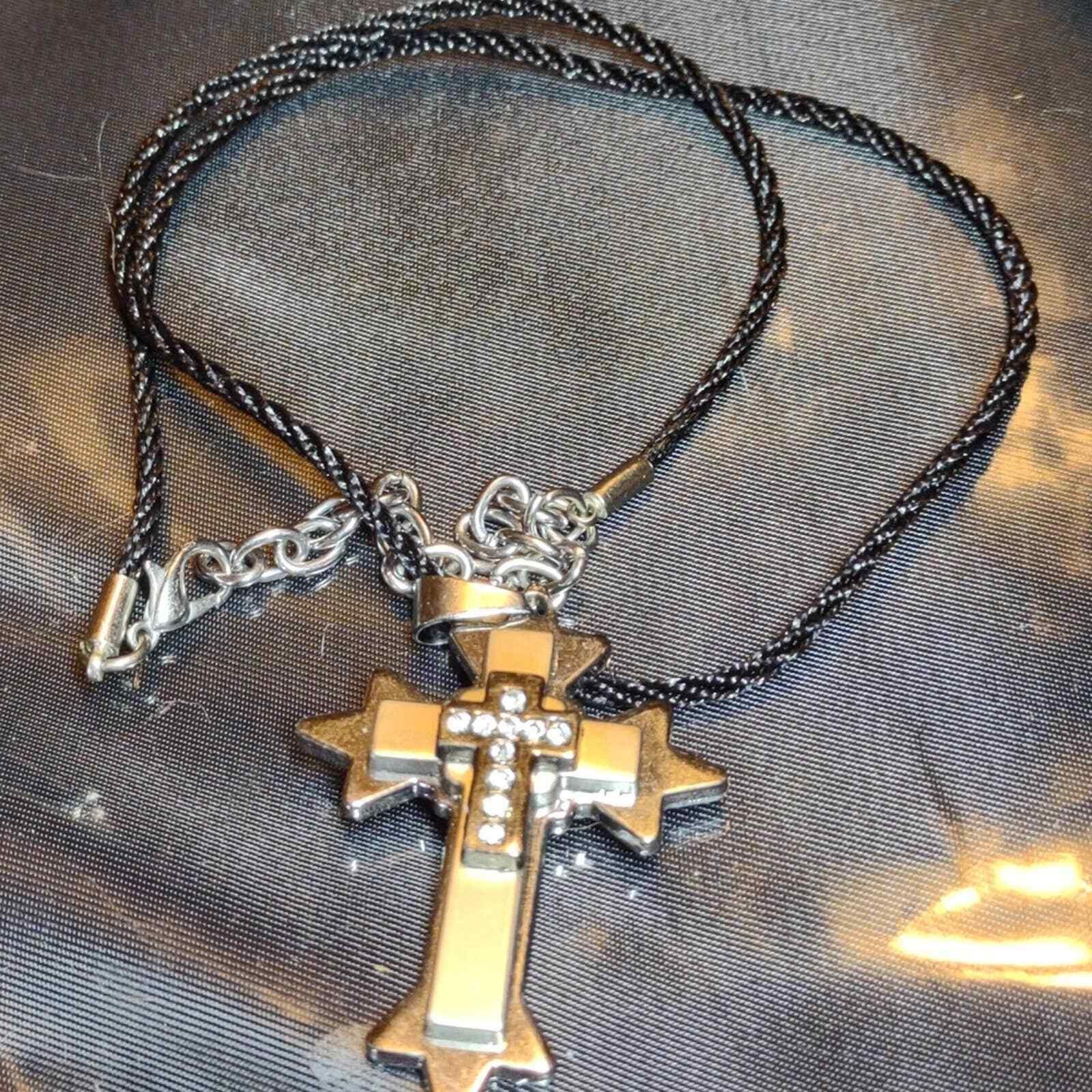 Vintage Men's Vtg stainless steel silver cross necklace w/blk cord Size ONE SIZE - 1 Preview