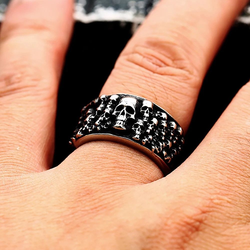 Jewelry Vintage Black Skull Ring Size ONE SIZE - 1 Thumbnail