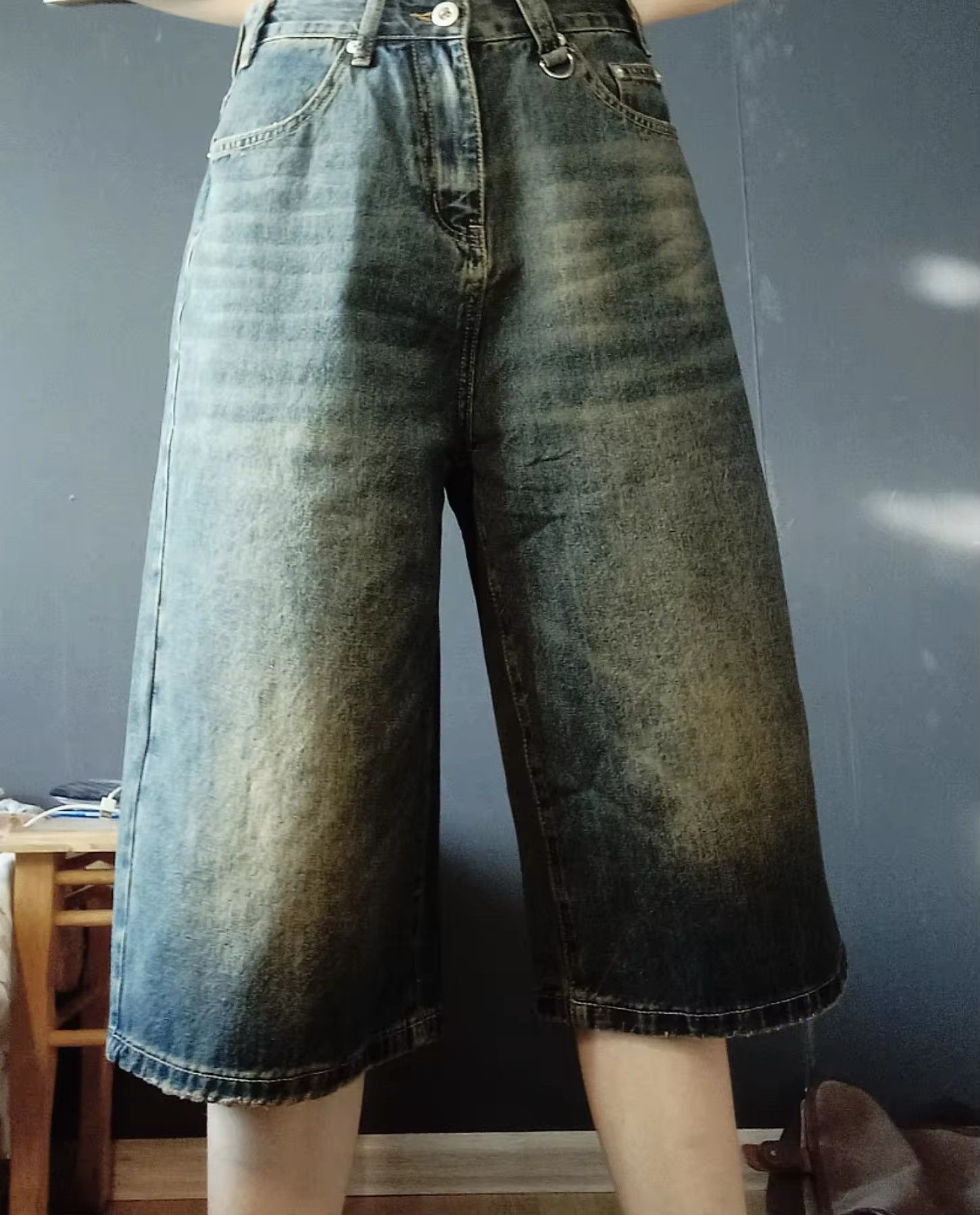 Jean Baggy Washed Denim Shorts Size US 33 - 12 Thumbnail