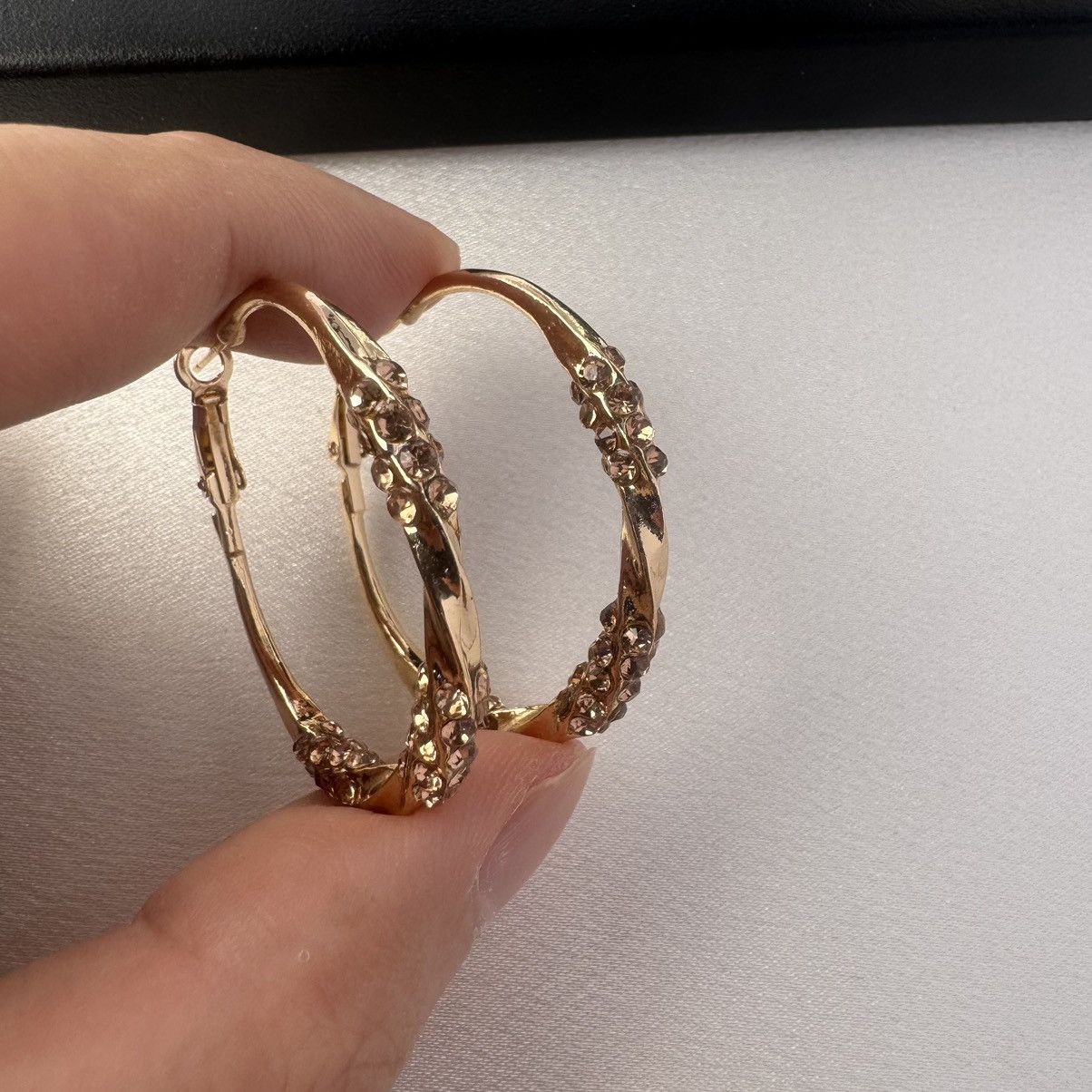 Designer Elegant Twisted Gold Hoop Earrings for Women Size ONE SIZE - 4 Thumbnail