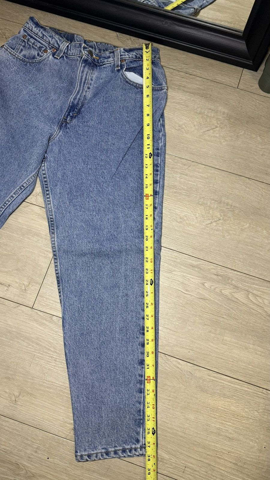 Levi's Vintage 1990s Levis 551 Relaxed Fit Tapered Leg Women’s Jean Size 34" / US 12 / IT 48 - 7 Thumbnail