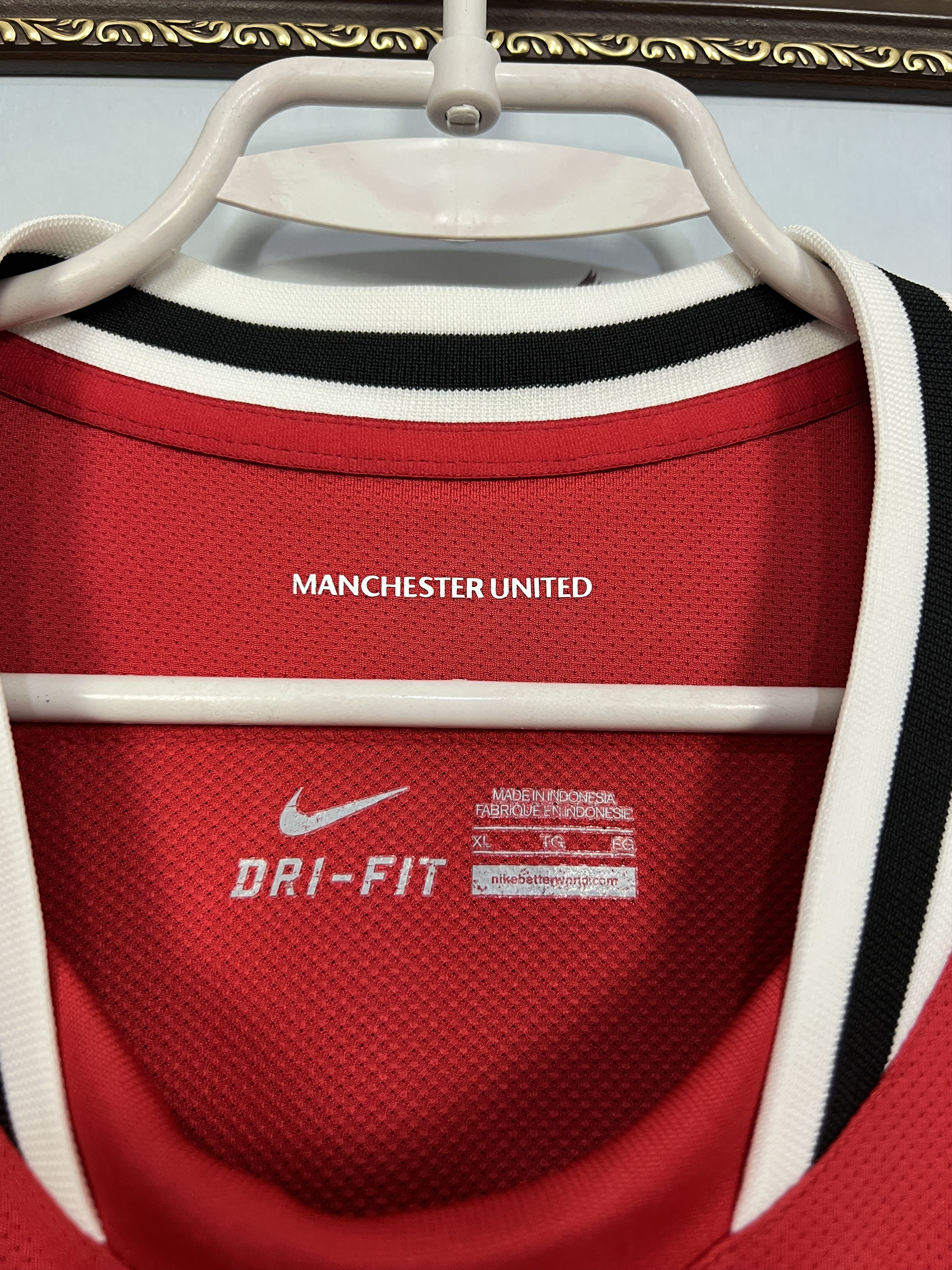 Nike Manchester United football shirt Soccer Nike Jersey Trikot Size US XL / EU 56 / 4 - 6 Thumbnail