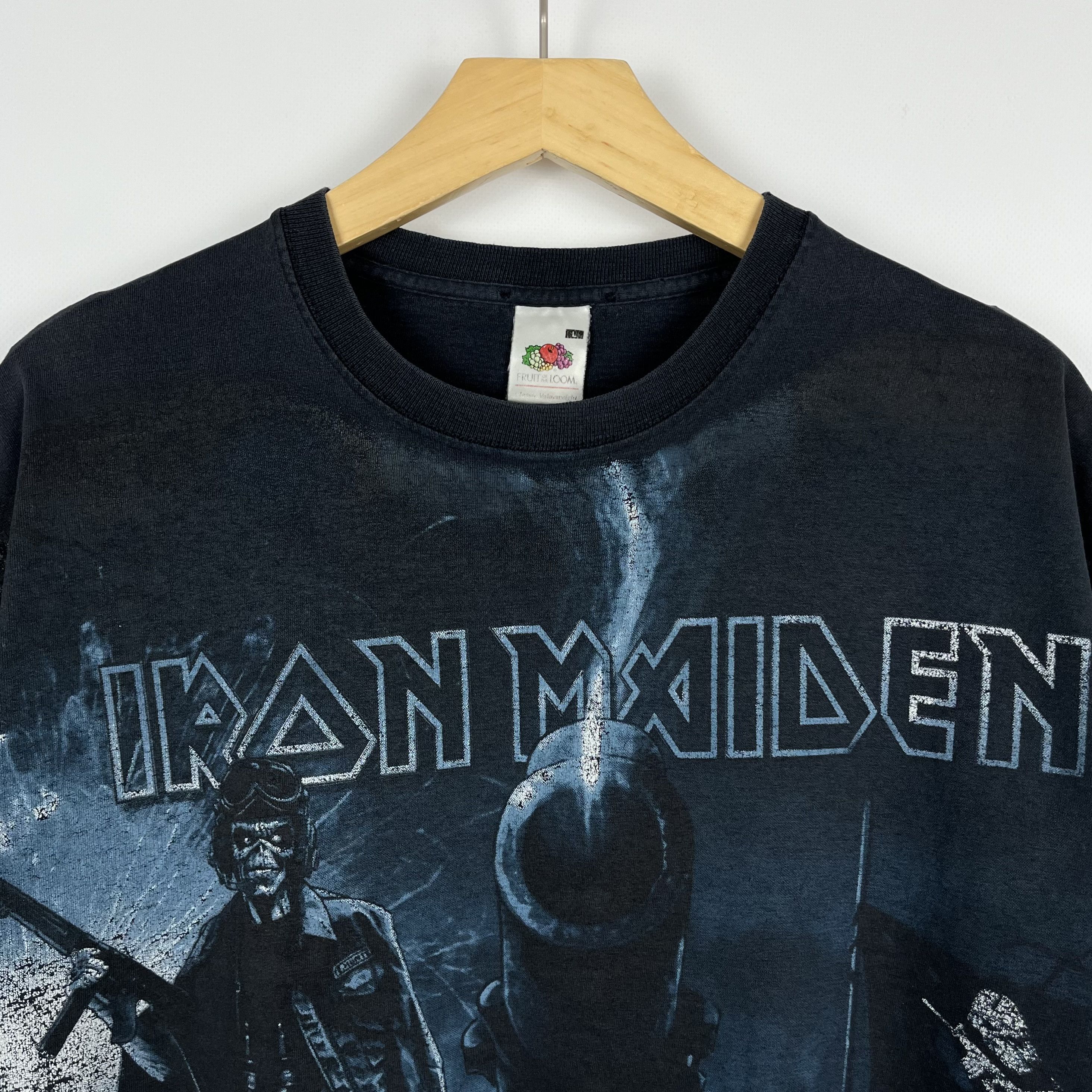 Band Tees Vintage Iron Maiden All Over Print Rare T Shirt 90’s Size US L / EU 52-54 / 3 - 6 Thumbnail