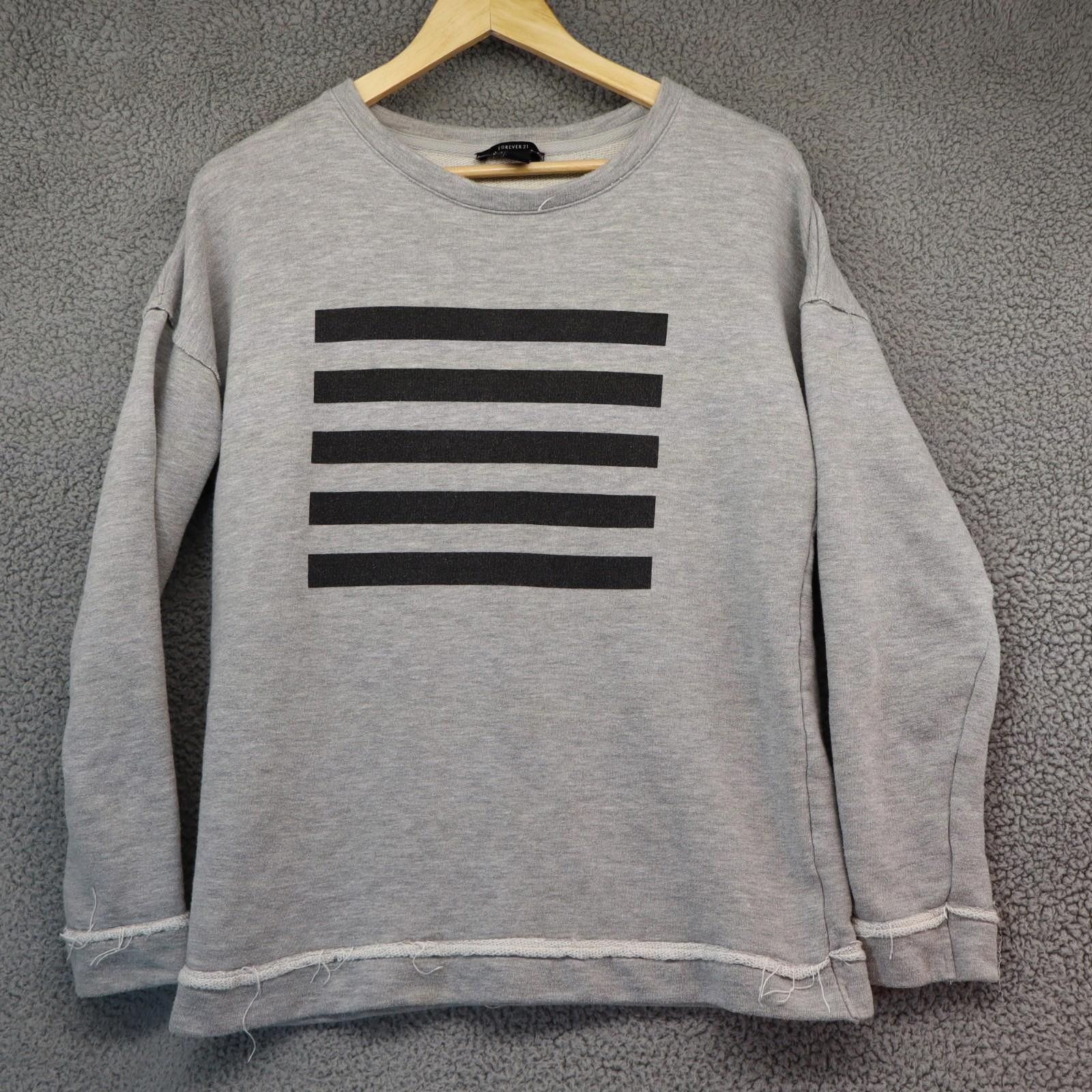Forever 21 Forever 21 Sweater Women Small USA flag Star Pullover Size S / US 4 / IT 40 - 1 Thumbnail