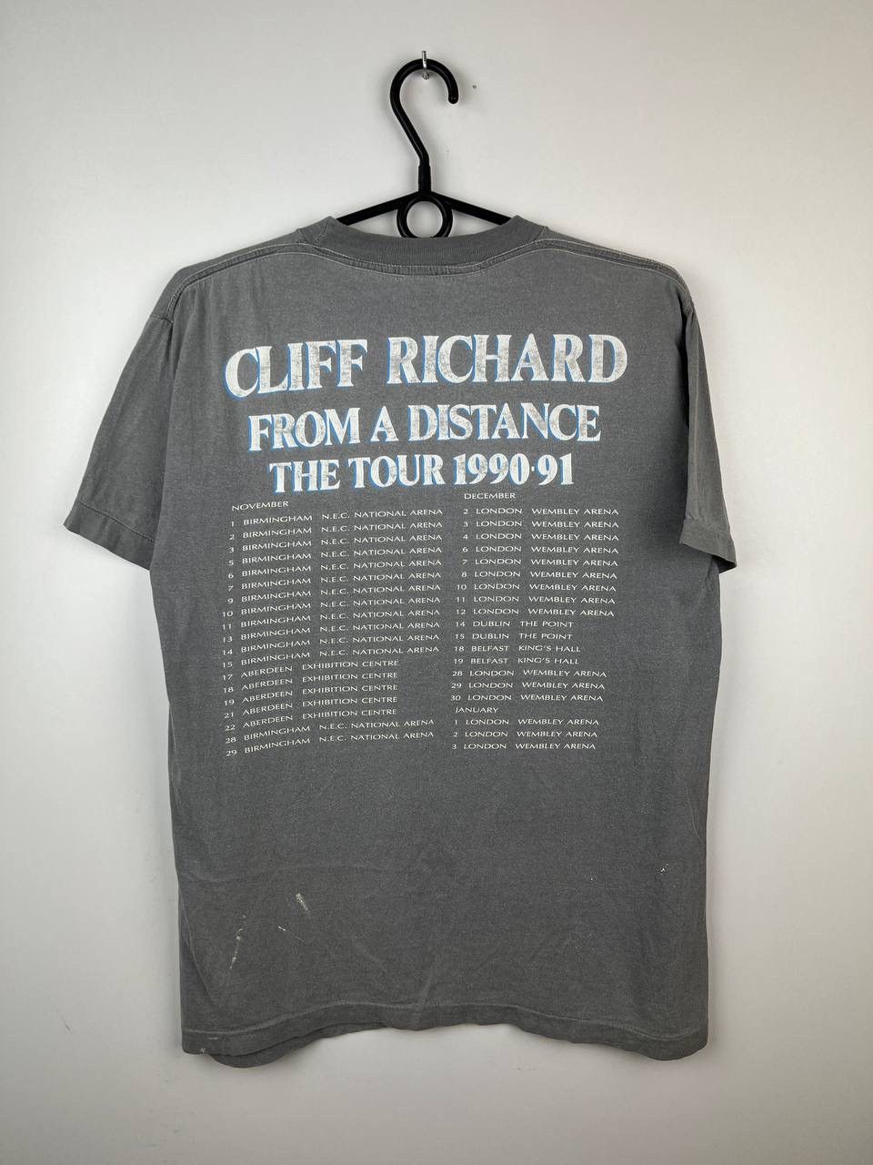 Vintage Cliff Richard Tour 1990-91 band vintage t-shirts size M Size US M / EU 48-50 / 2 - 2 Thumbnail