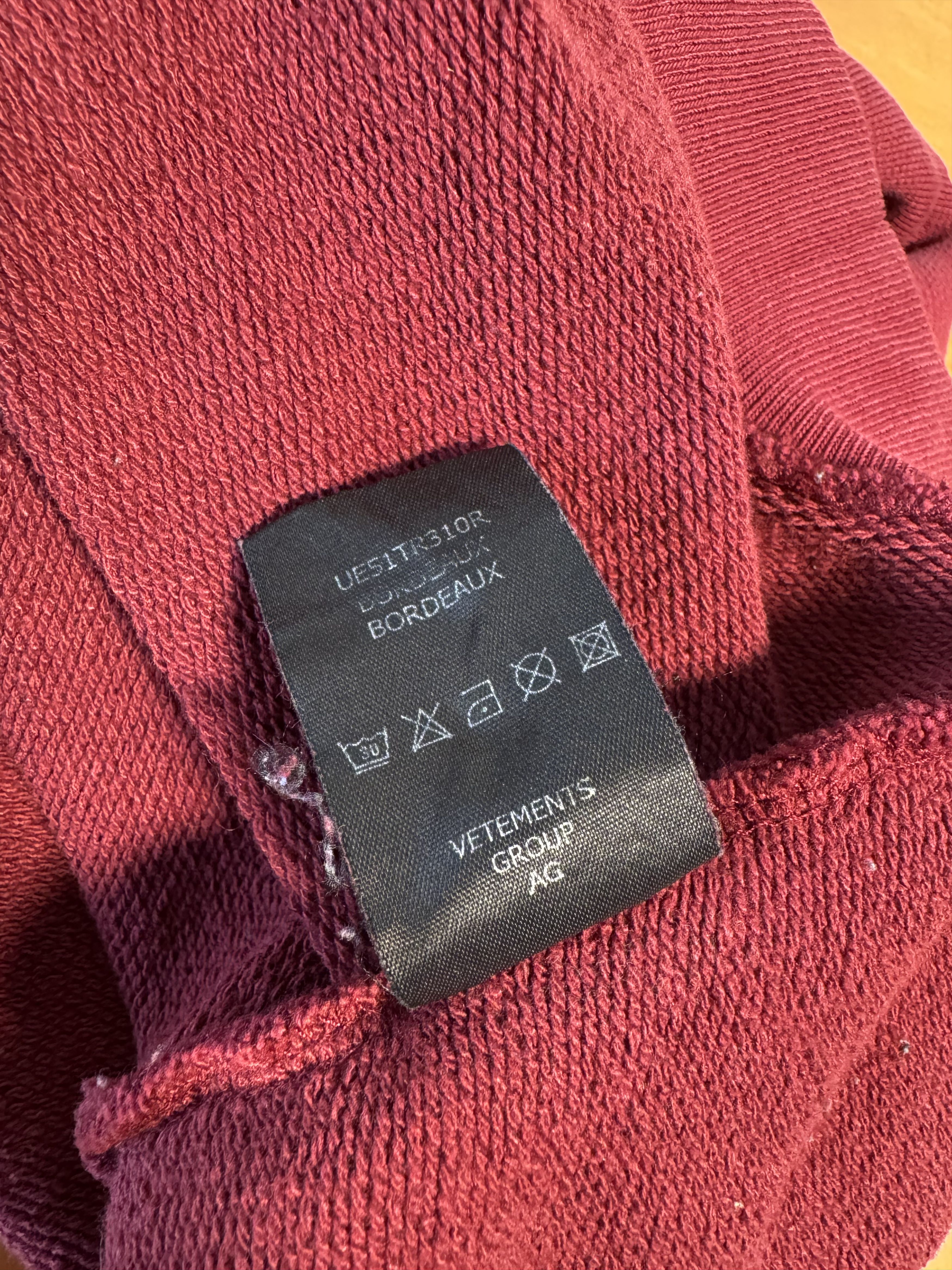 Vetements Vetements Definition Hoodie Bordeaux XL Size US XL / EU 56 / 4 - 13 Thumbnail