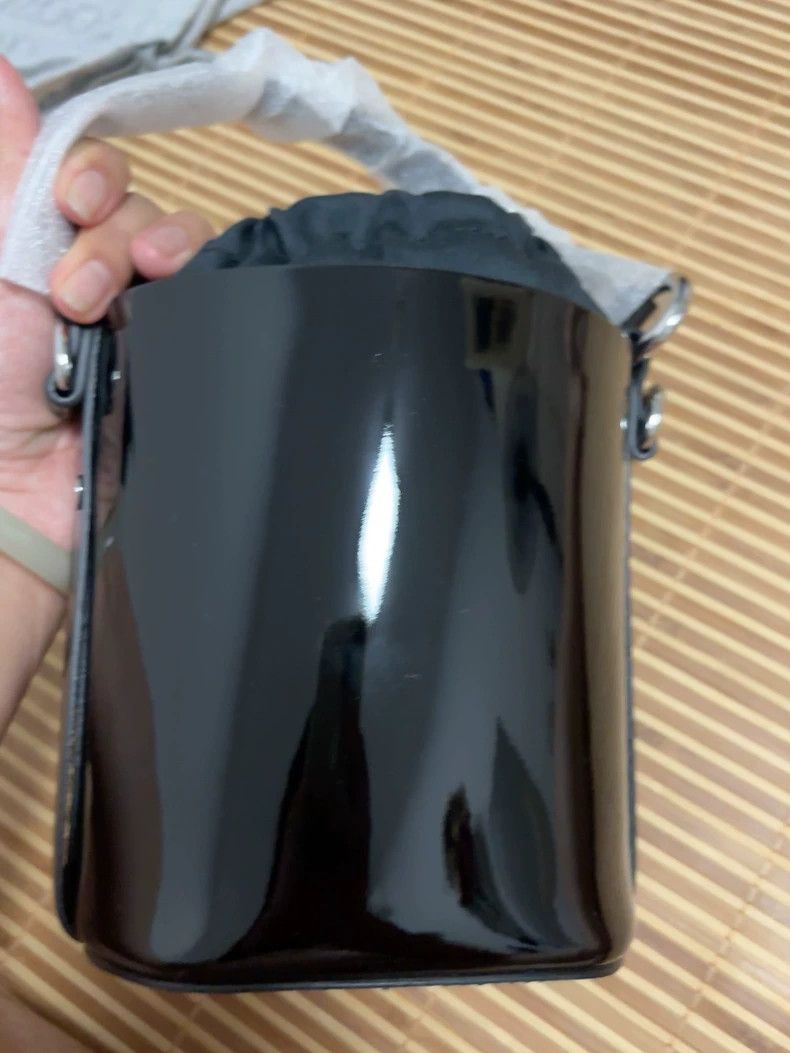 Vivienne Westwood Vivienne Westwood size os Bucket bag, black patent leather Size ONE SIZE - 4 Thumbnail
