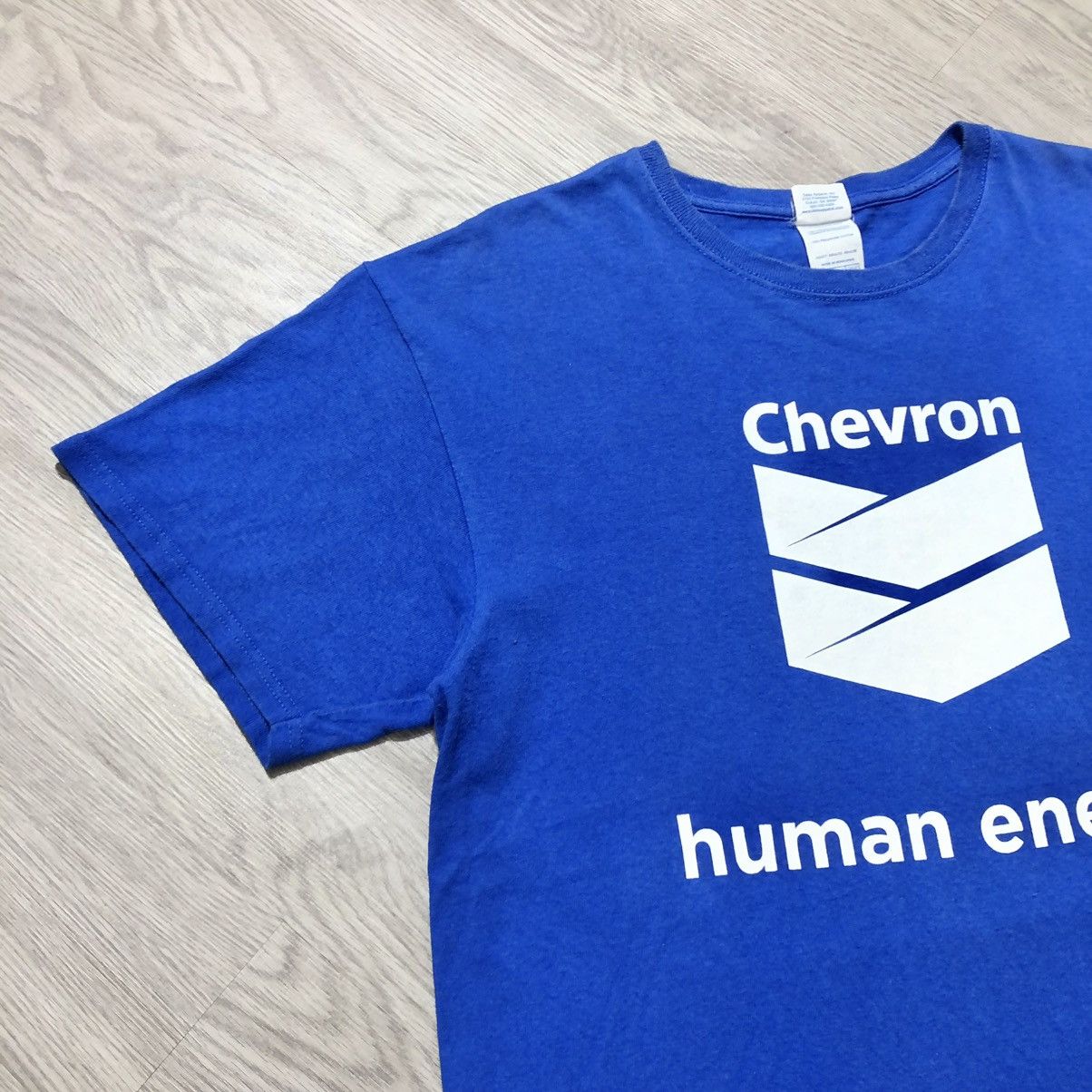 Vintage Vintage Chevron Human Energy Logo by Delta T-shirt Blue Size US L / EU 52-54 / 3 - 5 Thumbnail