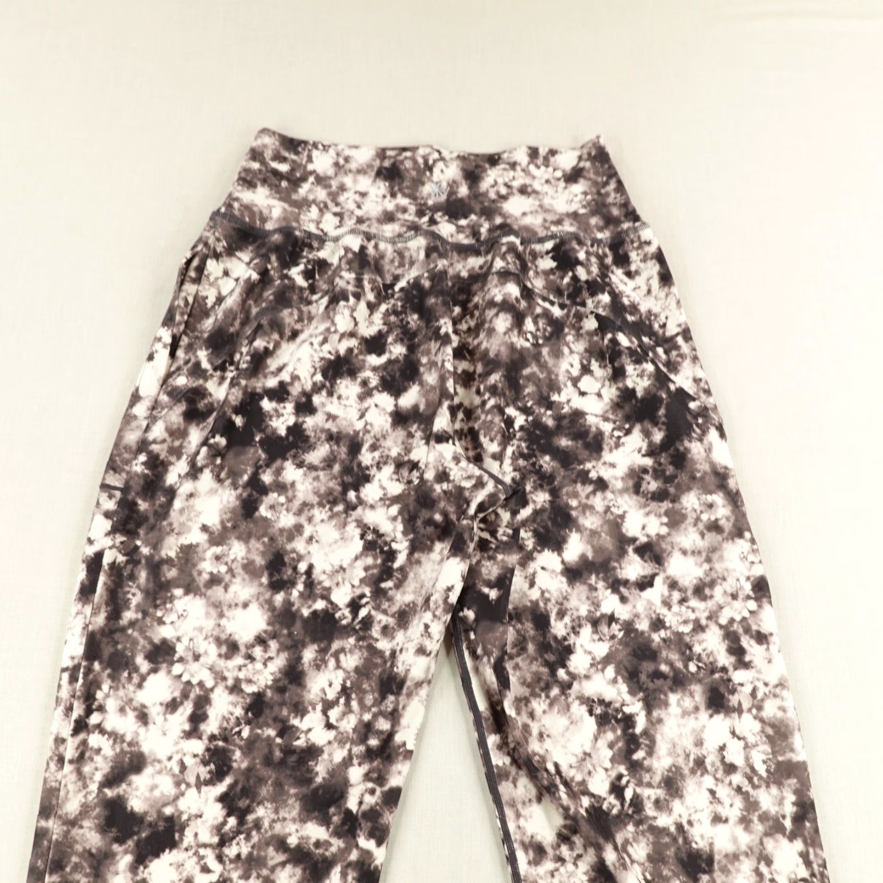 Athleta VINTAGE Athleta Pants Womens S Brown Printed Tie Dye Elation 7/8 Tight Gym Joggers Size 28" / US 6 / IT 42 - 5 Thumbnail