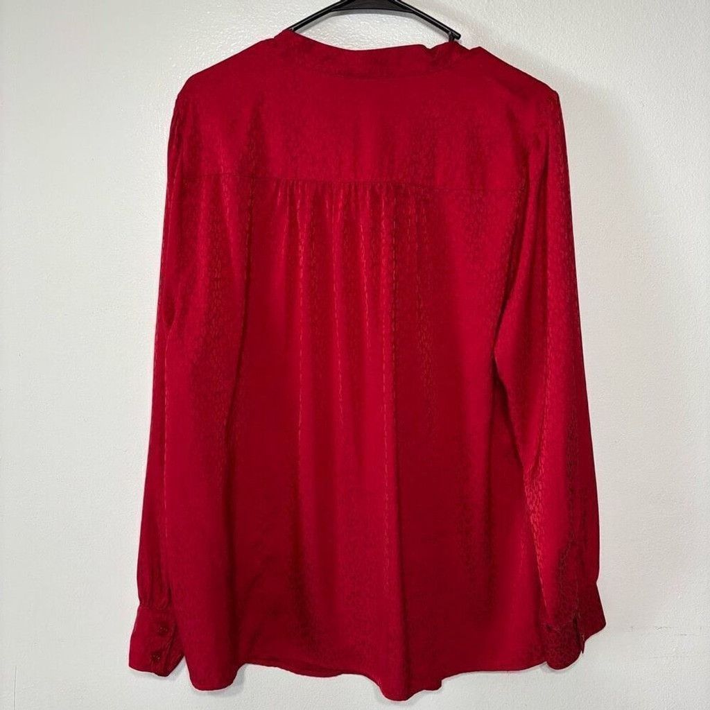 Torrid Torrid Red Animal Print Jacquard Tie Neck Button Up Blouse Size L / US 10 / IT 46 - 4 Thumbnail