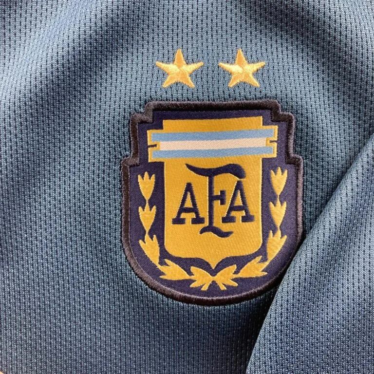 Adidas Argentina 2015-17 Adidas away Messi football jersey size S Size US S / EU 44-46 / 1 - 3 Thumbnail