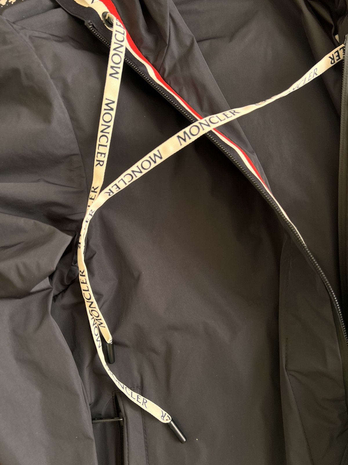 Moncler L Moncler Carles lightweight Jacket Black wind hood zip logo Size US L / EU 52-54 / 3 - 13 Thumbnail