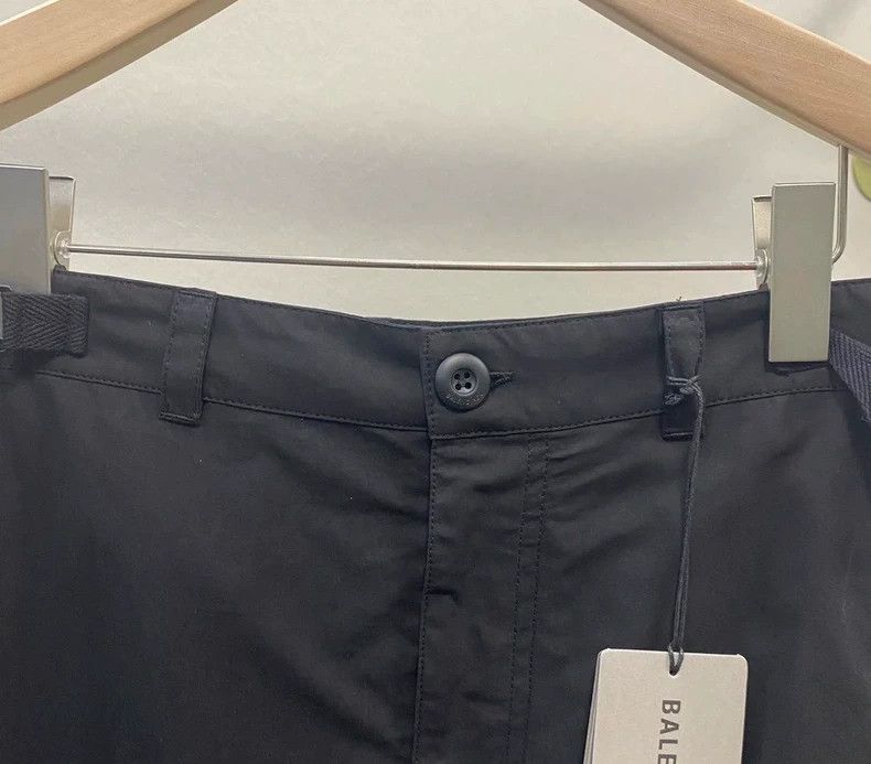 Balenciaga Balenciaga size S Work shorts, black Size US 27 - 3 Thumbnail
