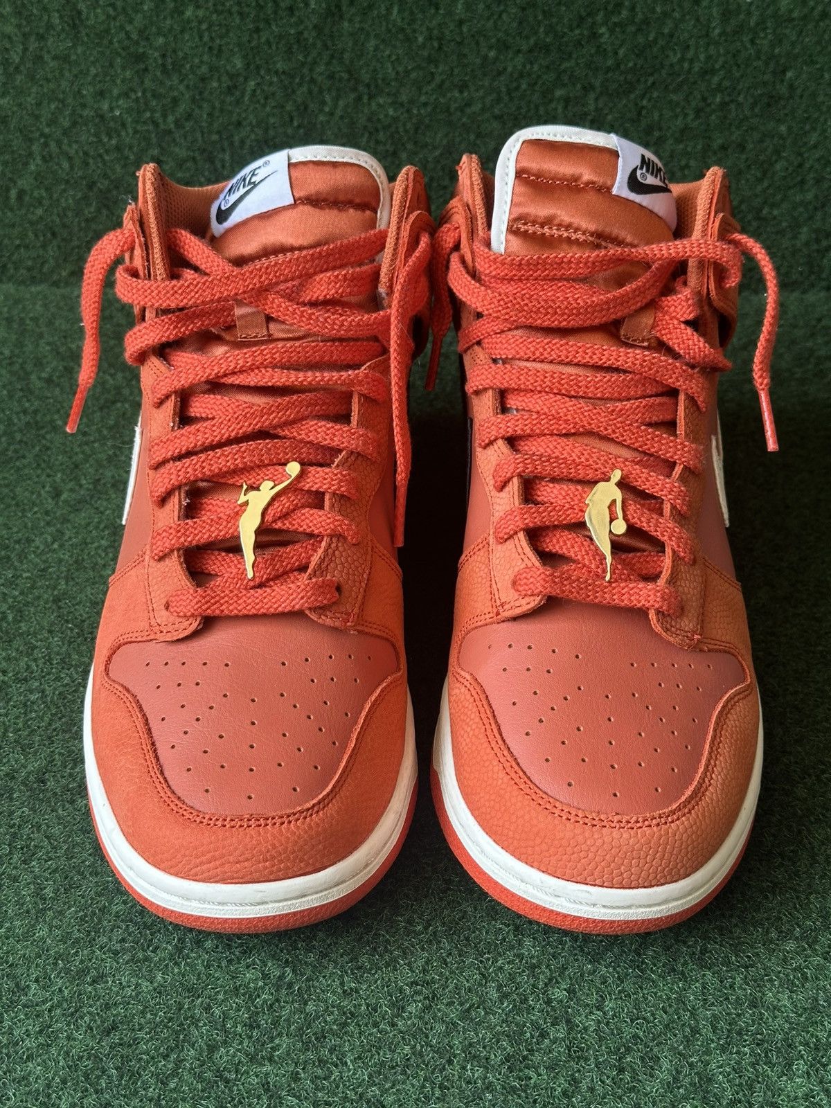 Nike Nike Dunk High Premium NBA x WNBA One Game Size US 10.5 / EU 43-44 - 3 Thumbnail