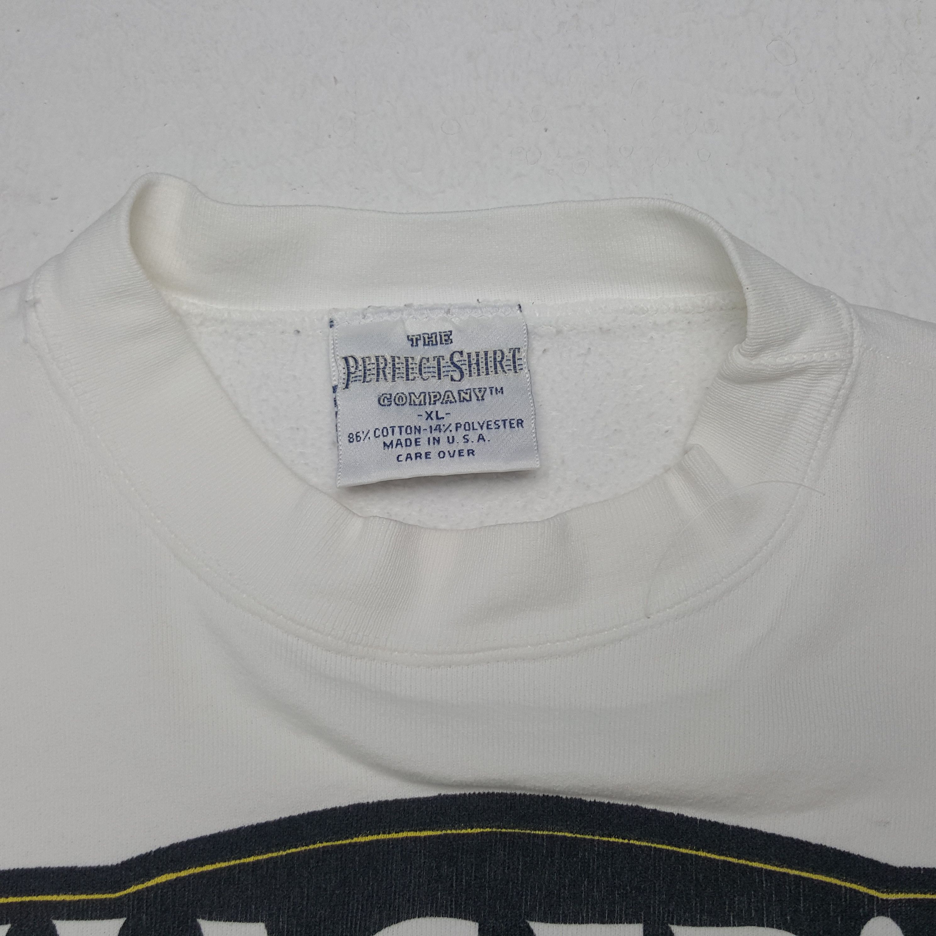 Vintage Vintage Hager's University University Promo Sweatshirt Size US L / EU 52-54 / 3 - 4 Thumbnail