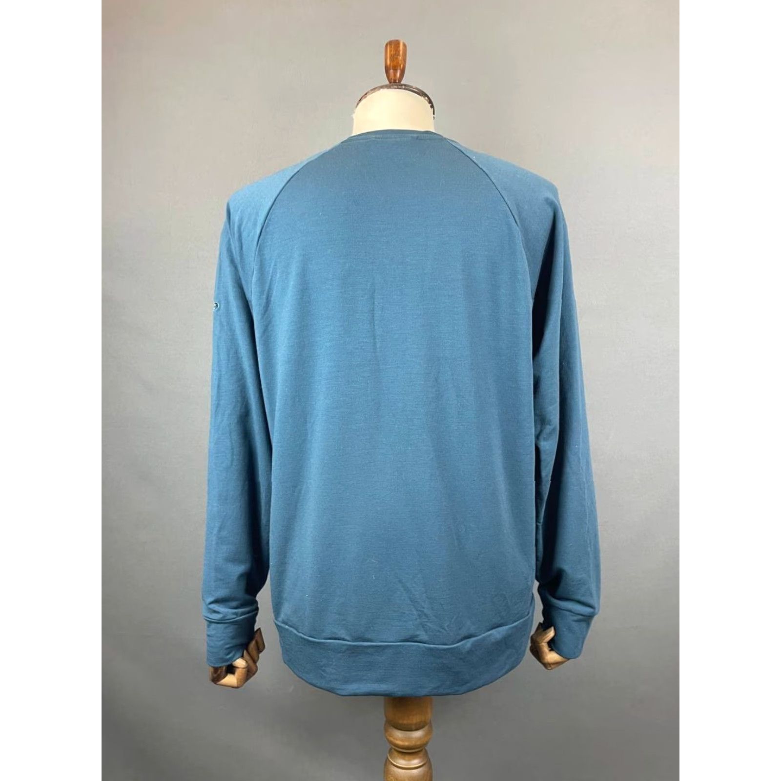 Icebreaker Icebreaker Cool-Lite Sweatshirt XL Blue Lyocell Crew Neck Long Sleeve Men Regular Pullover All Seasons Breathable Solid Size US XL / EU 56 / 4 - 2 Thumbnail